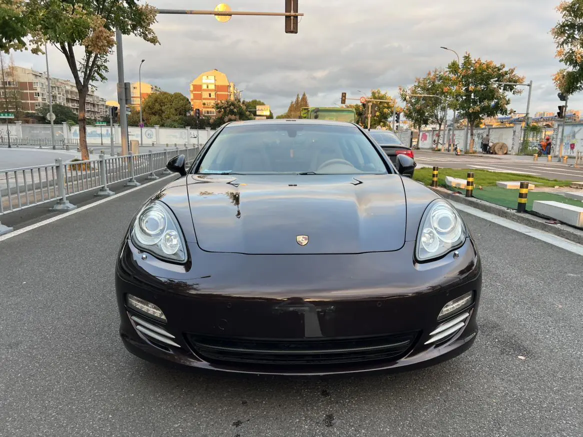 Porsche Panamera  из Китая