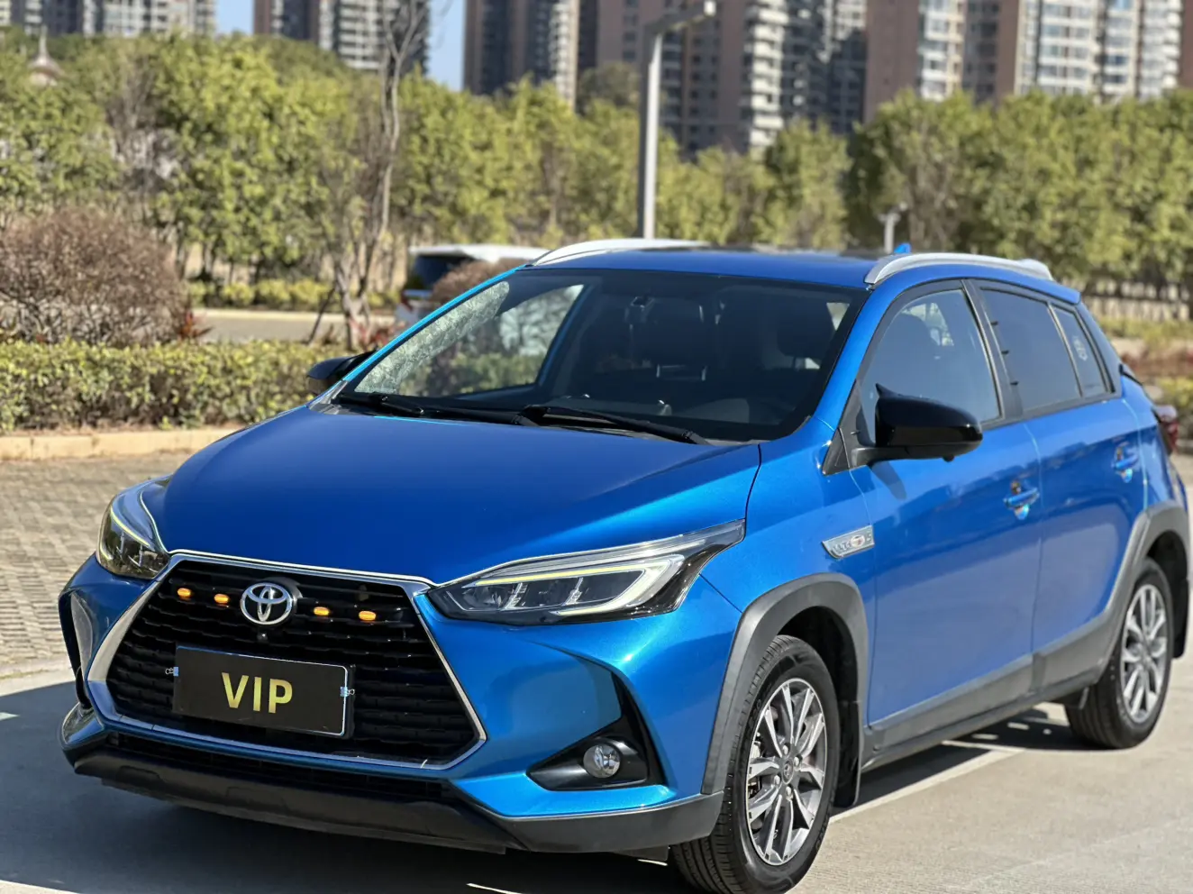 Toyota Yaris L  из Китая