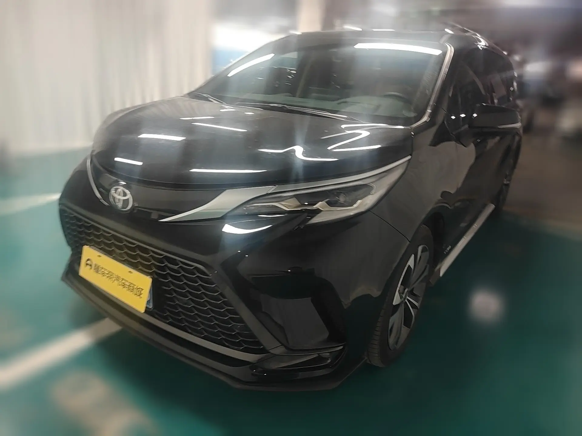 Toyota Granvia  из Китая