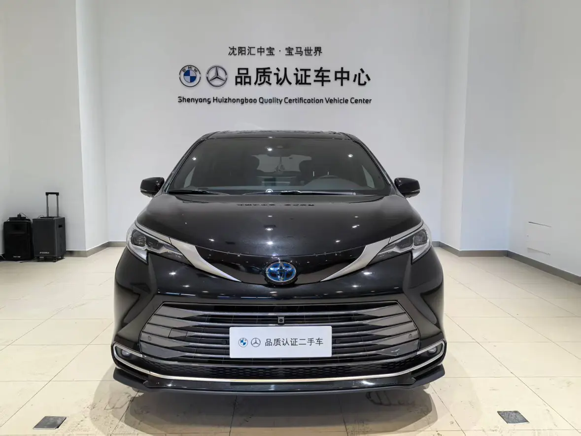 Toyota Sienna  из Китая