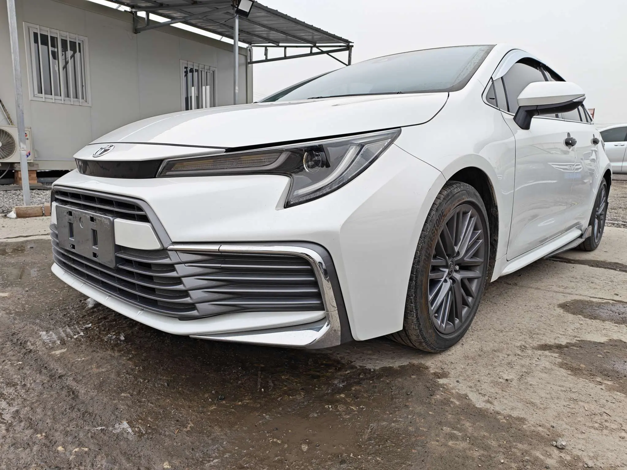 Toyota Levin (Ling Shang)  из Китая