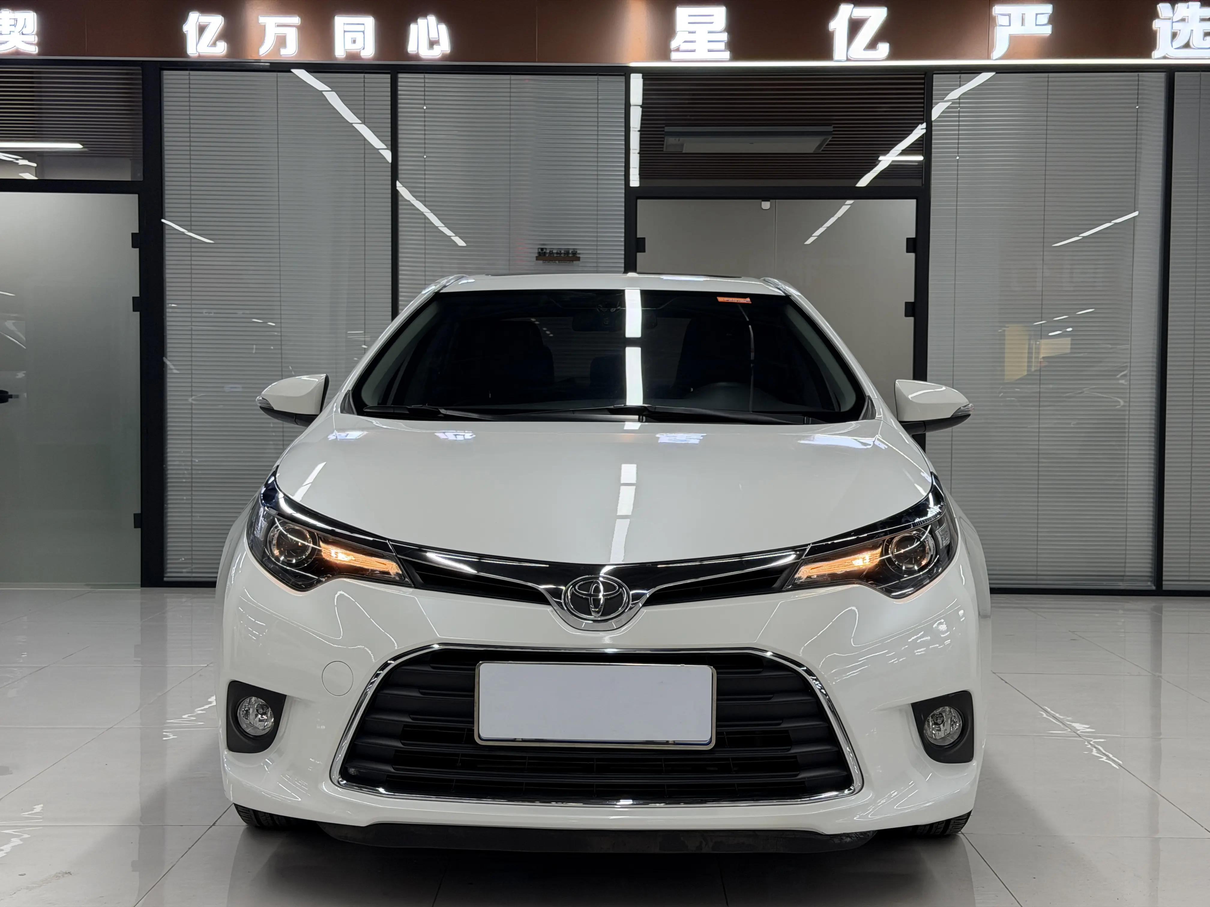 Toyota Levin (Lei Ling)  из Китая