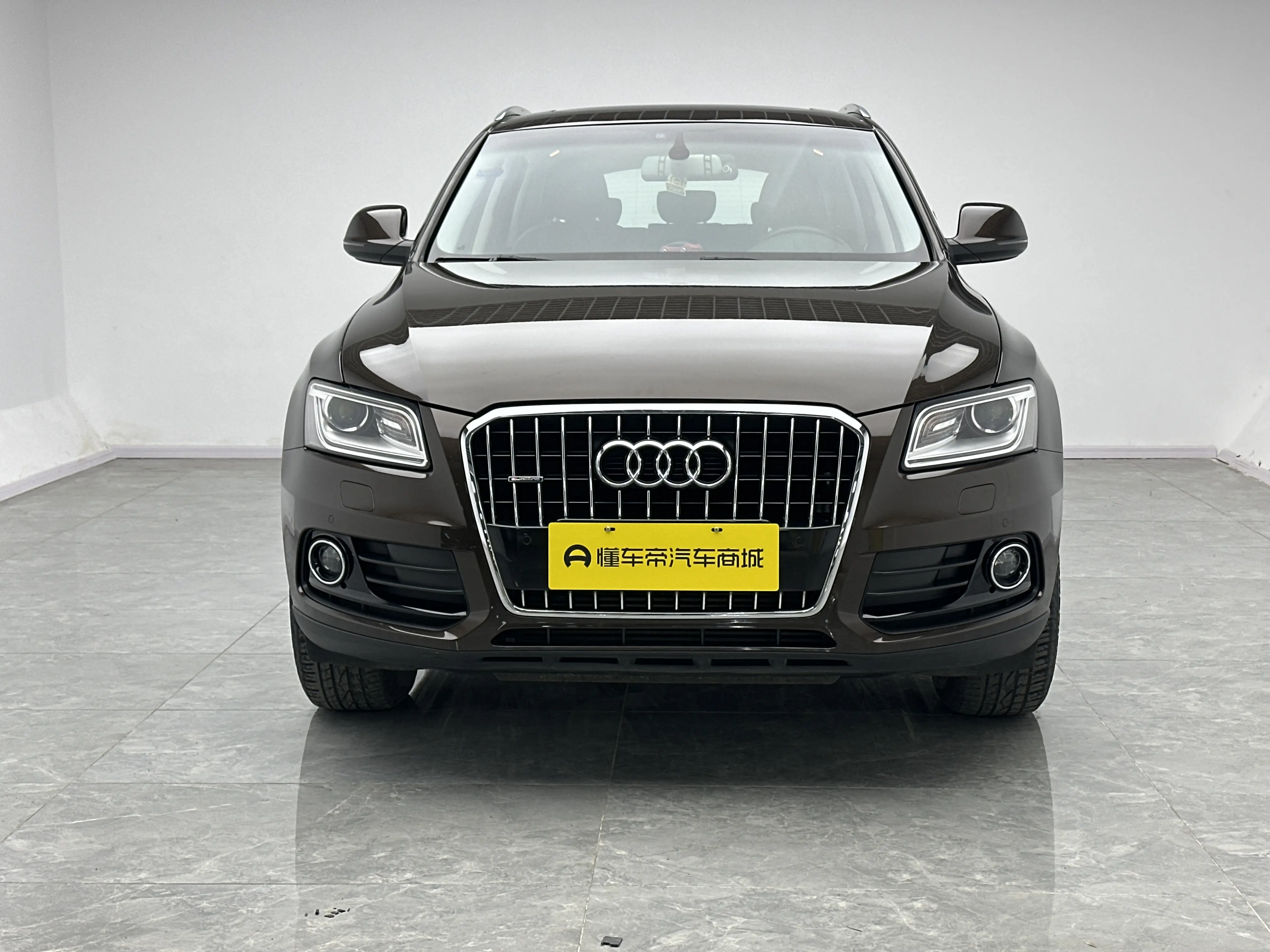 Audi Q5  из Китая