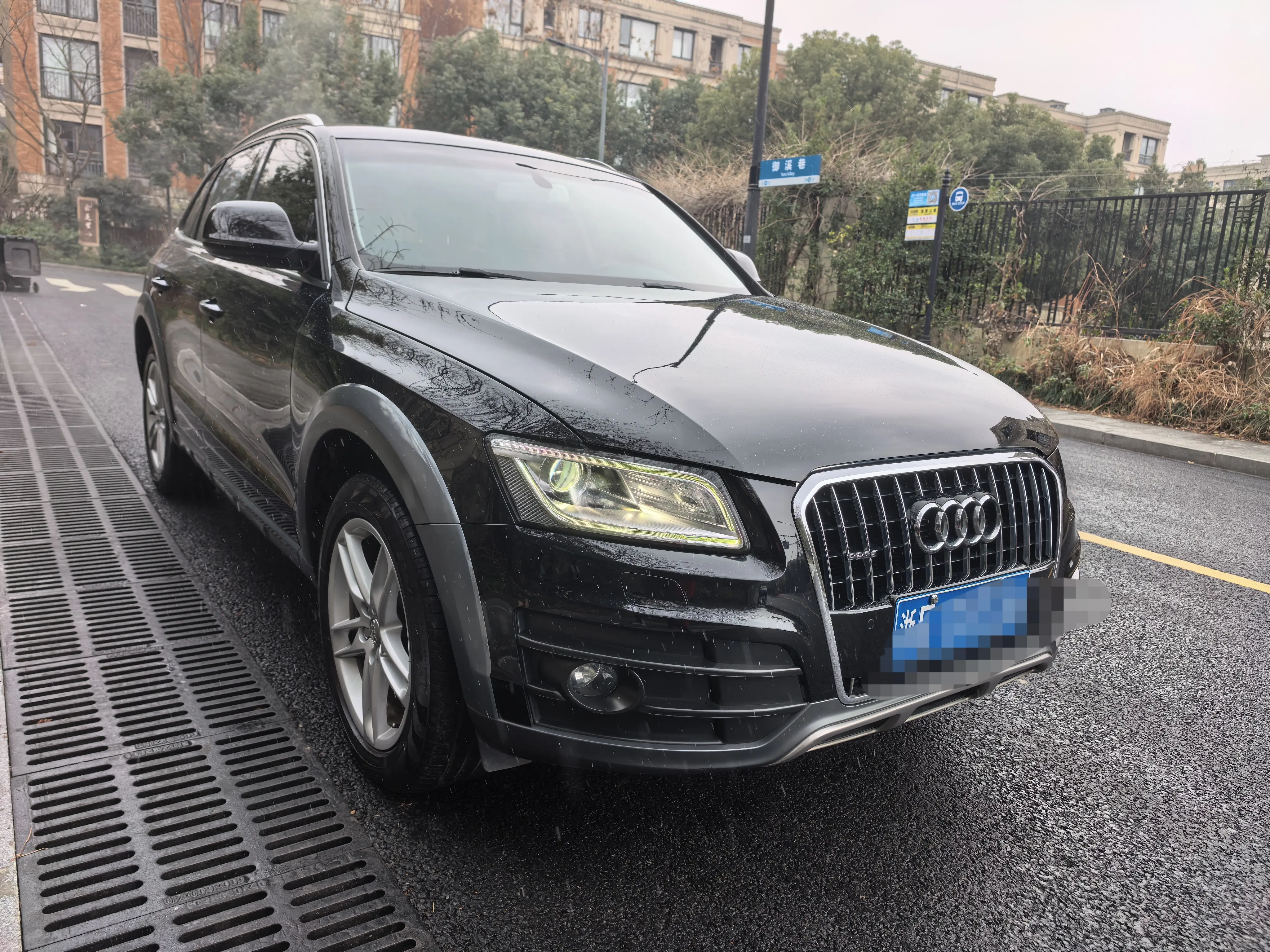 Audi Q5  из Китая