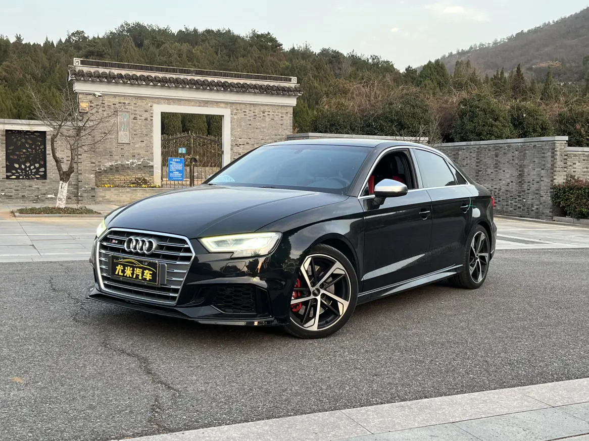 Audi S3  из Китая