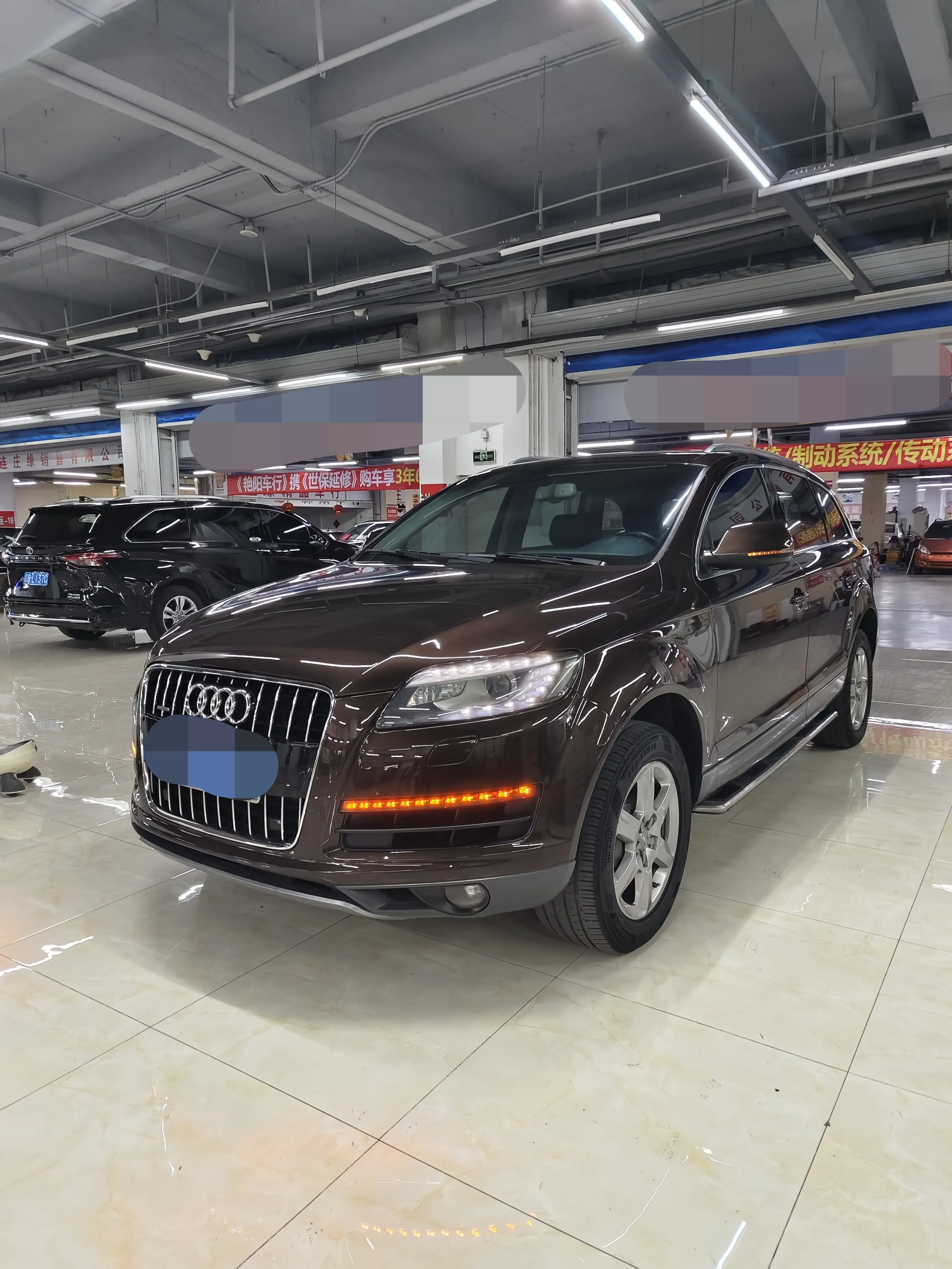 Audi Q7  из Китая