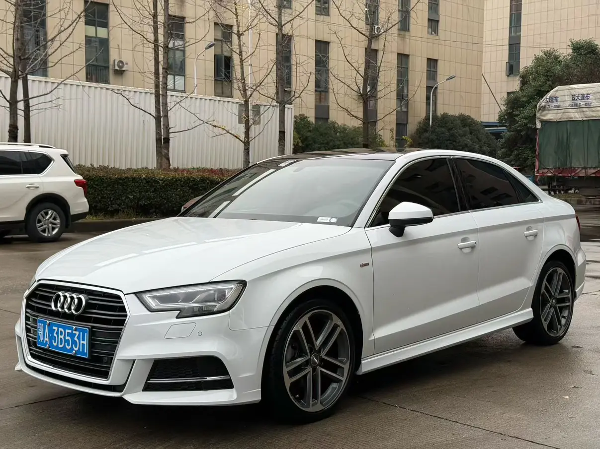 Audi A3  из Китая