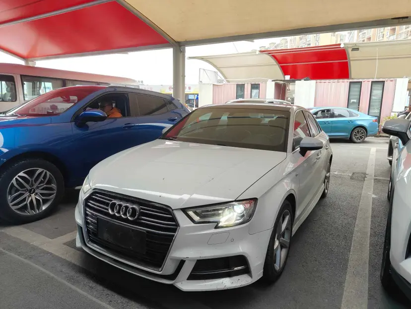 Audi A3  из Китая