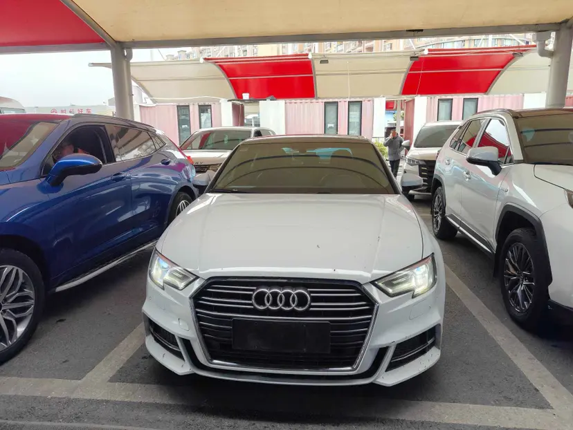 Audi A3  из Китая