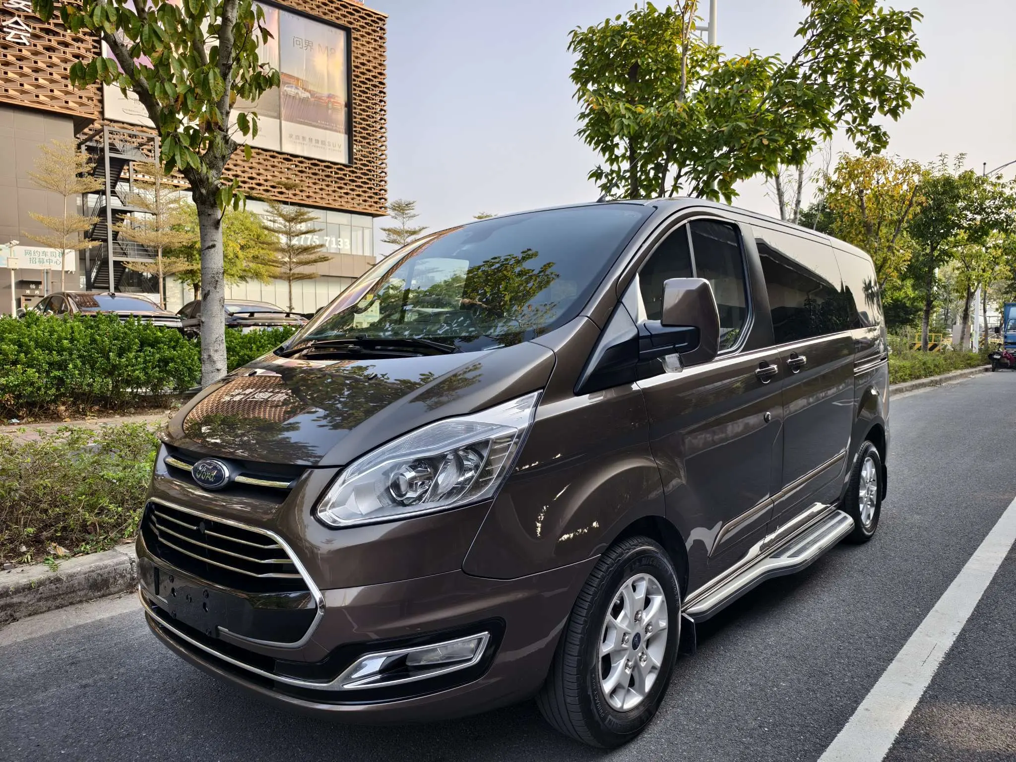 Ford Toureo  из Китая