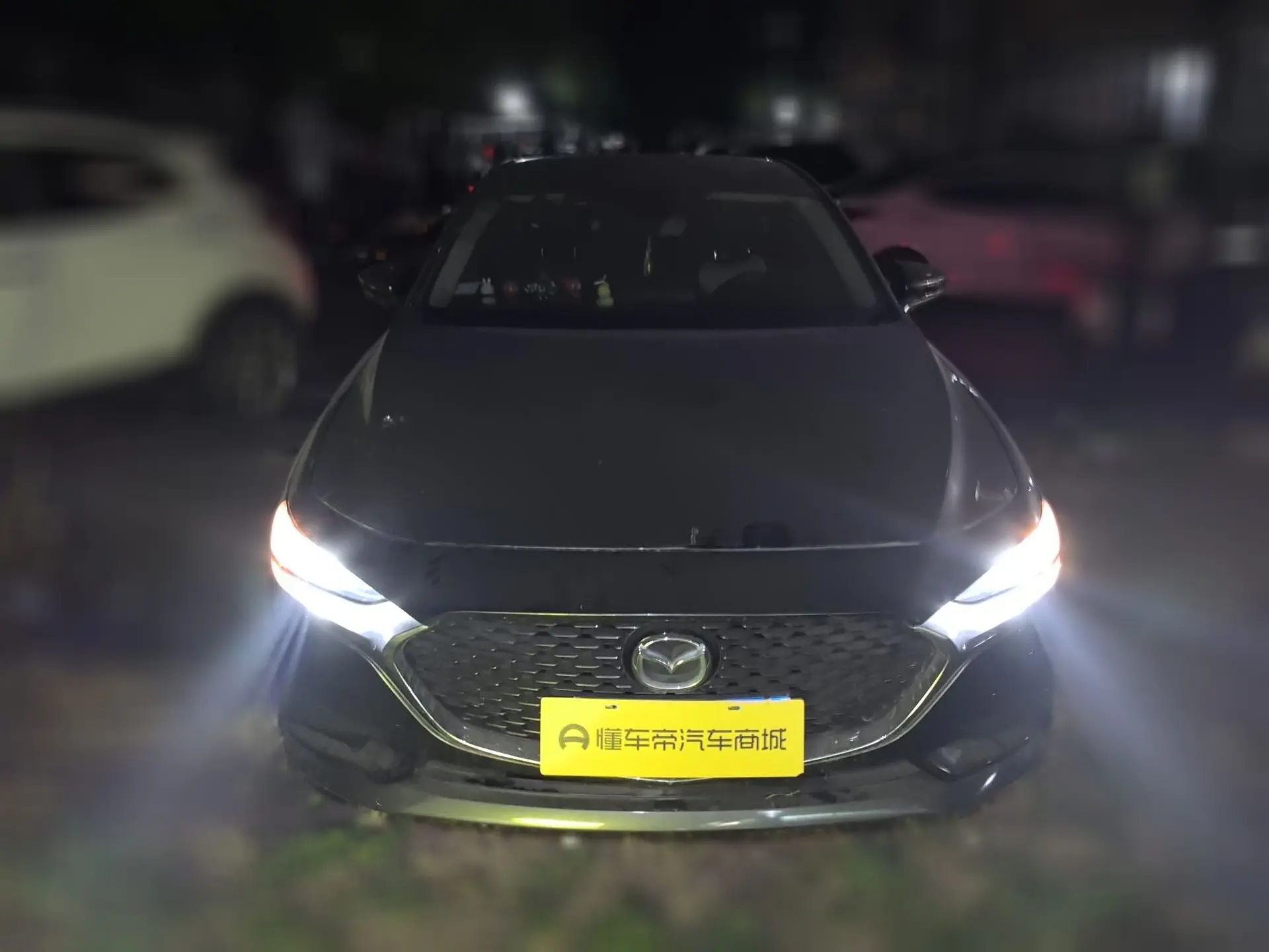 Mazda Axela (Mazda3)  из Китая