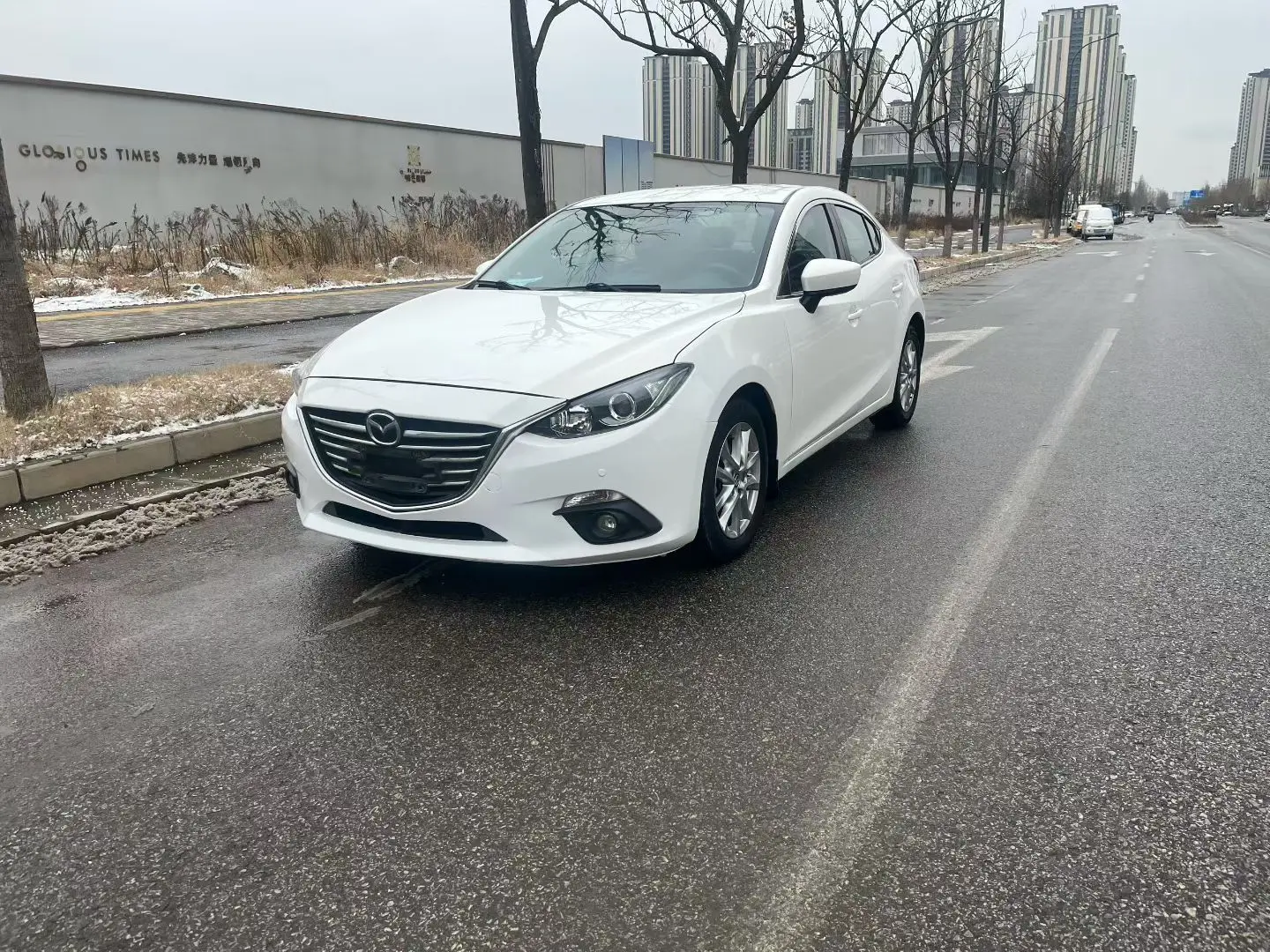 Mazda Axela (Mazda3)  из Китая