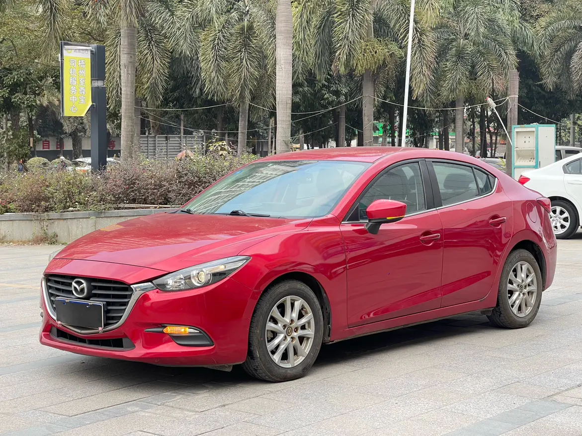 Mazda Axela (Mazda3)  из Китая