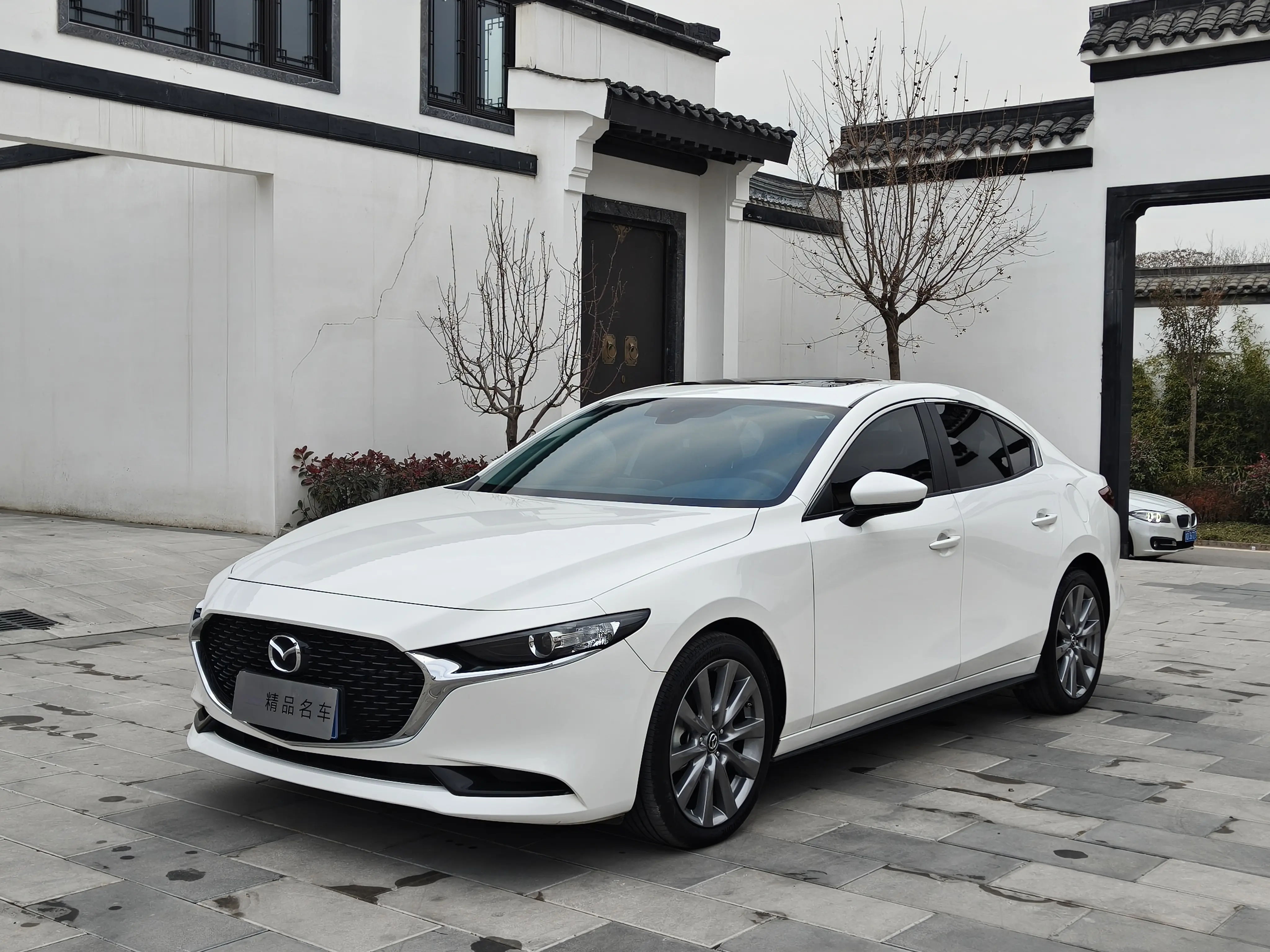 Mazda Axela (Mazda3)  из Китая