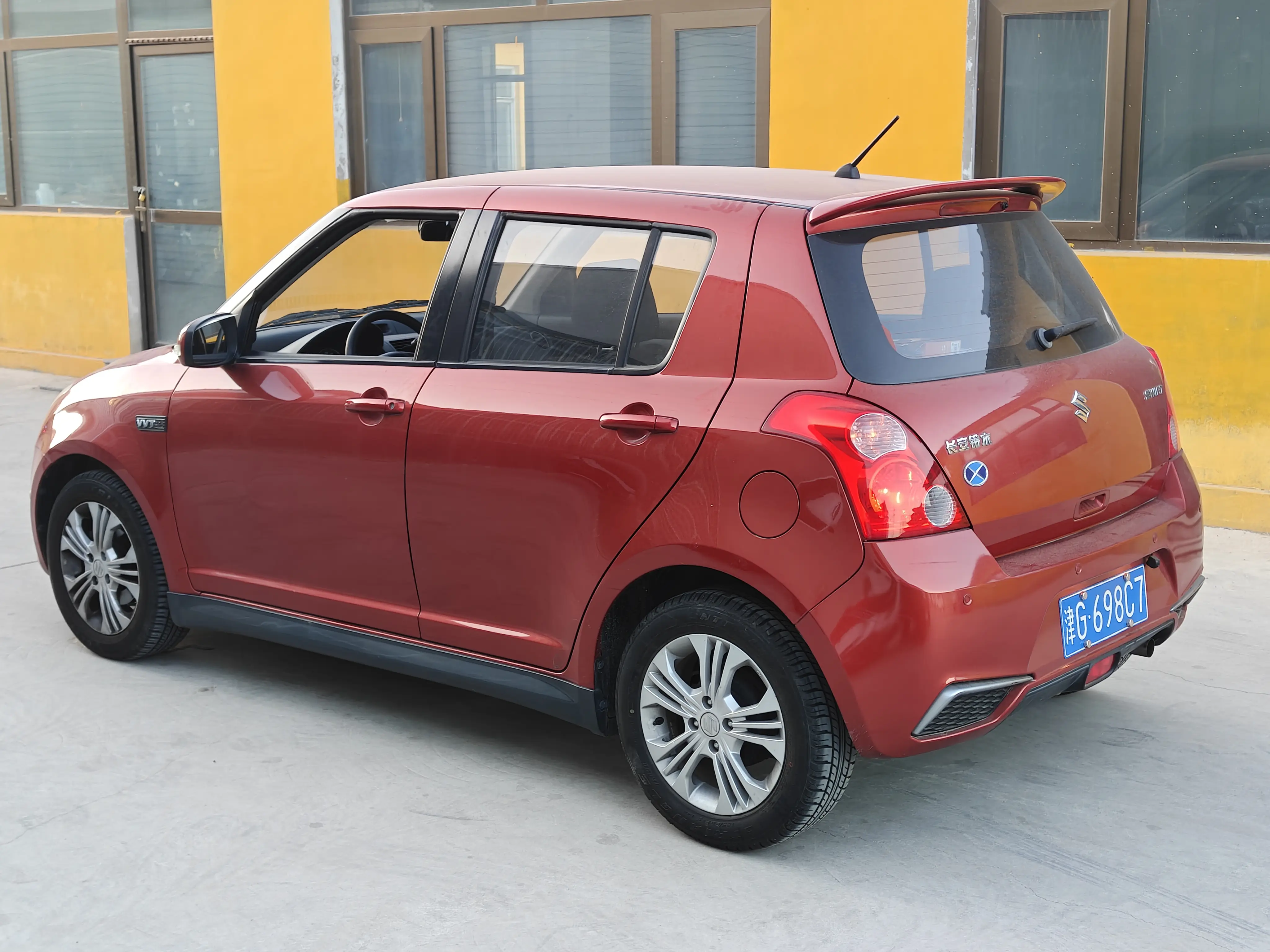 Suzuki Swift  из Китая