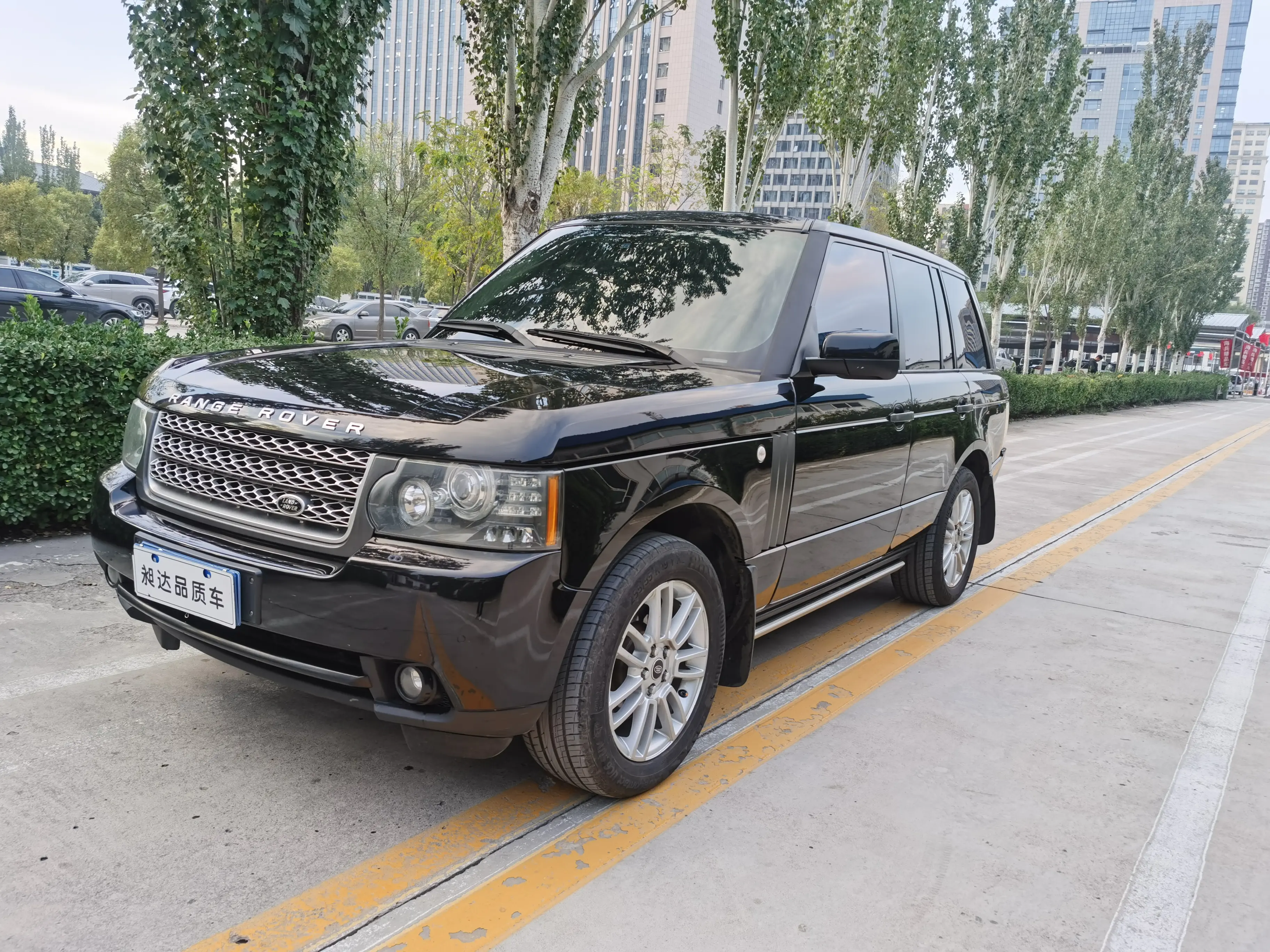 Land Rover Range rover  из Китая