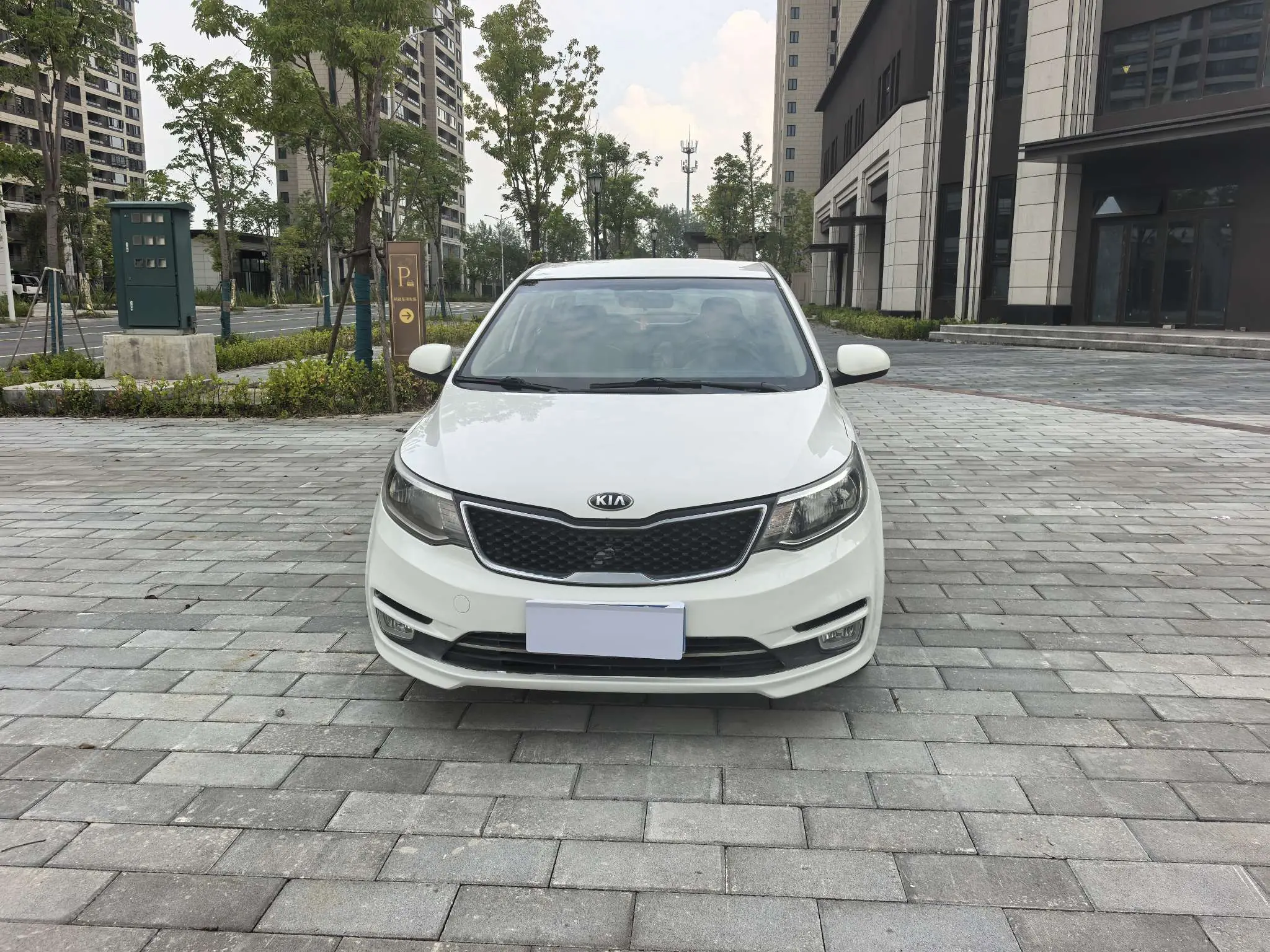 Kia K2  из Китая