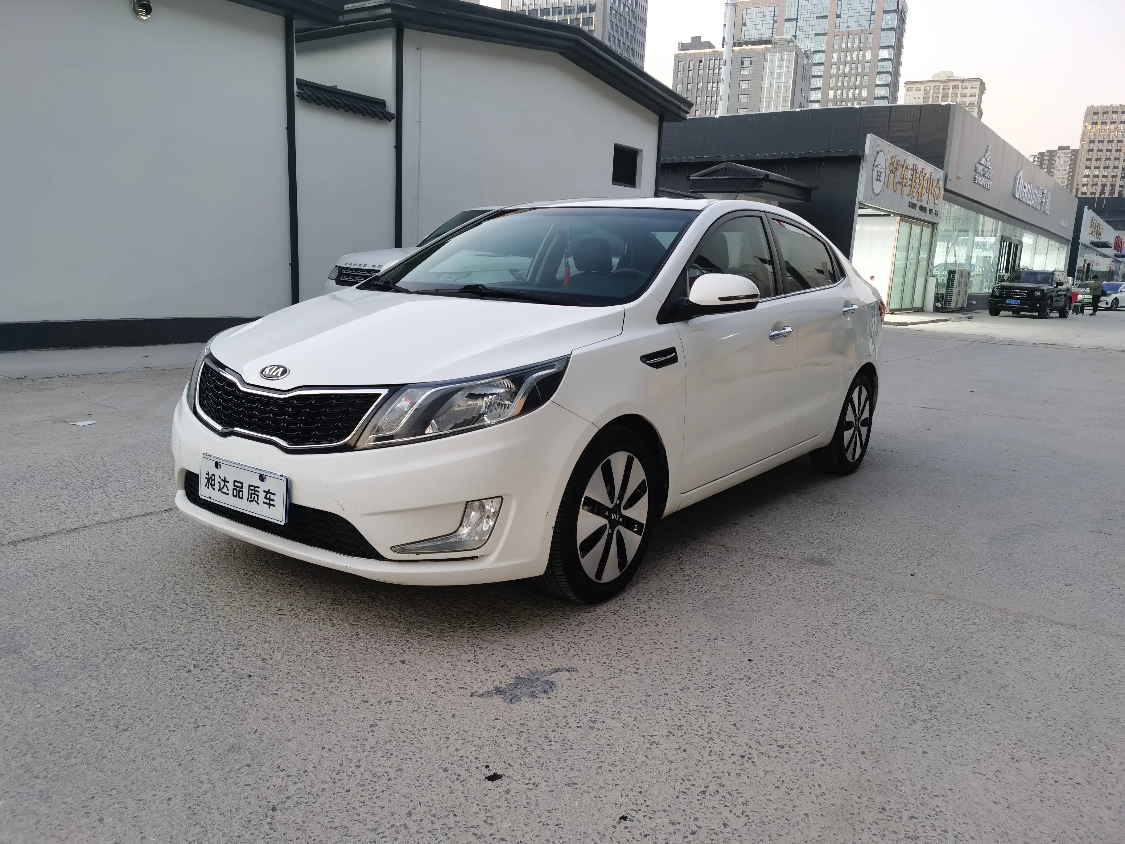 Kia K2  из Китая