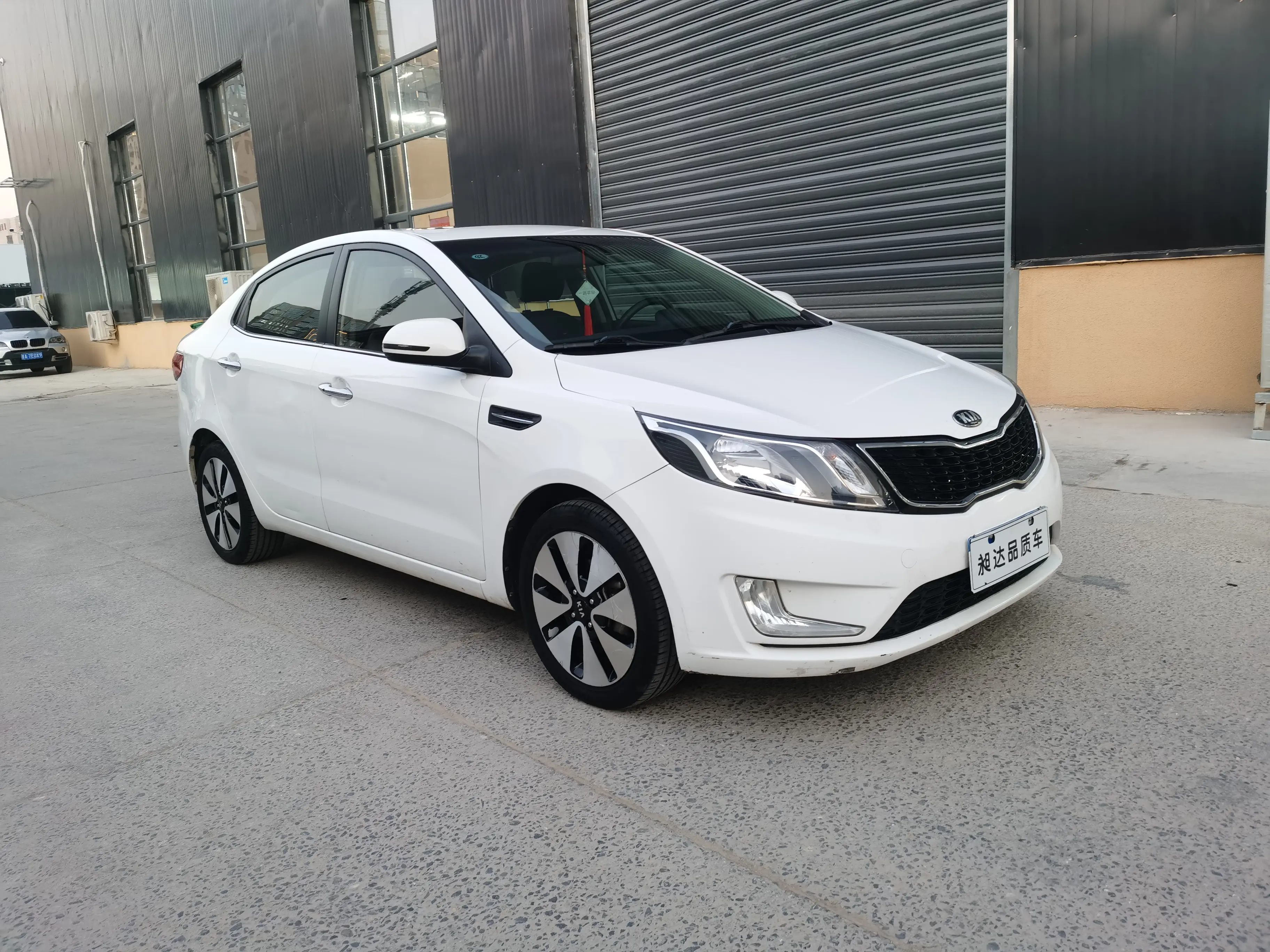 Kia K2  из Китая