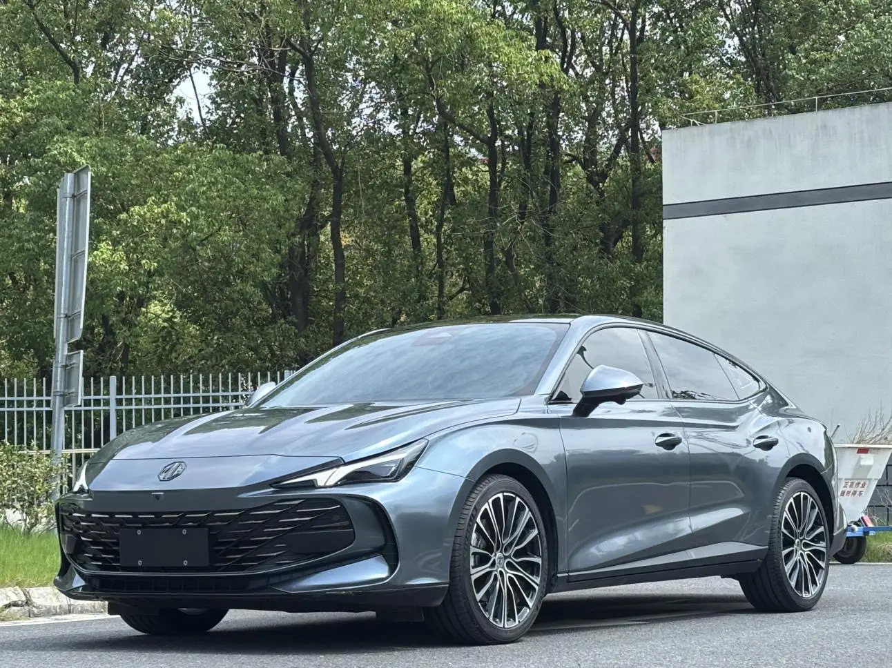 MG 7  из Китая