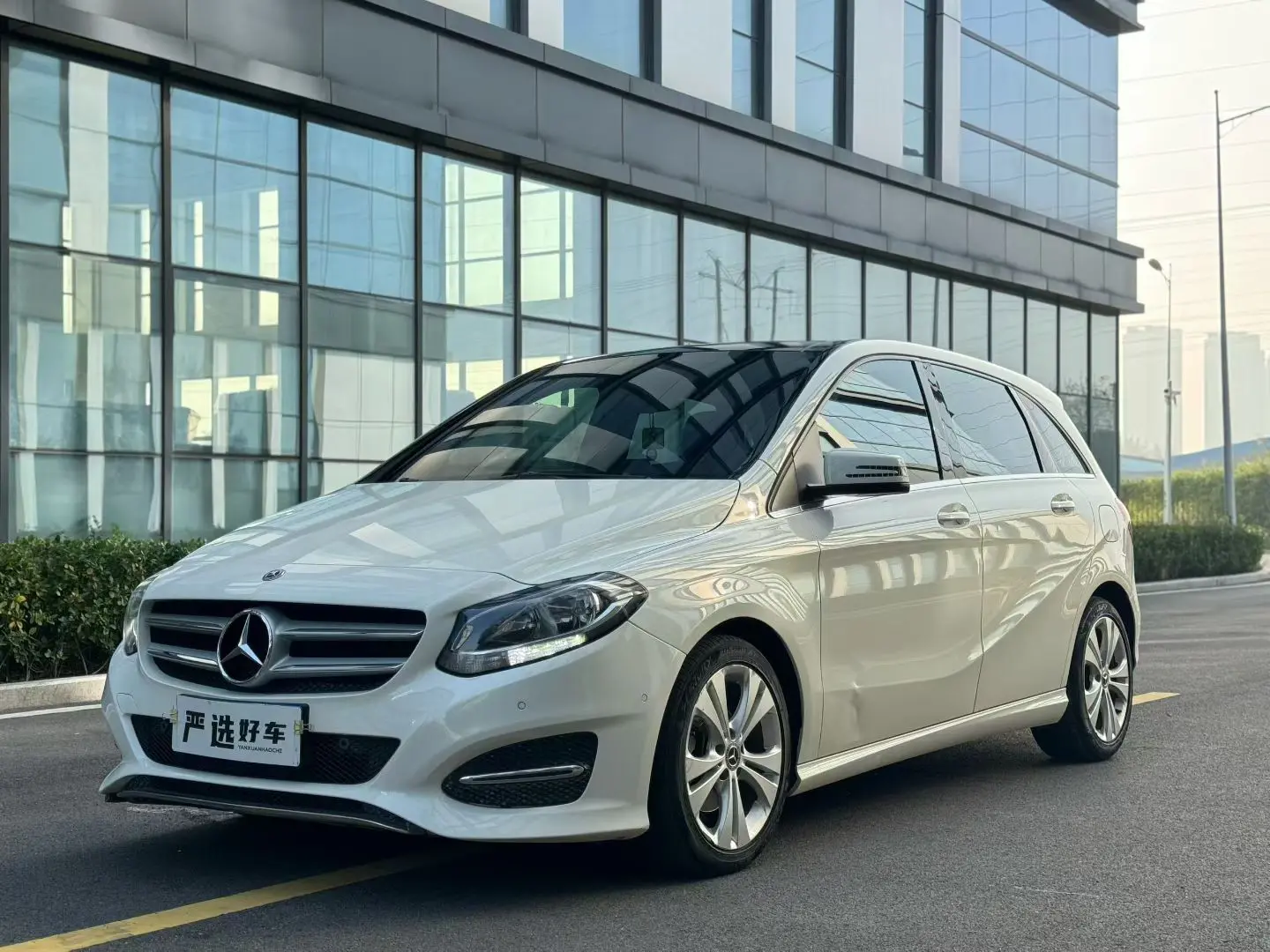 Mercedes-Benz Mercedes Benz B Class  из Китая