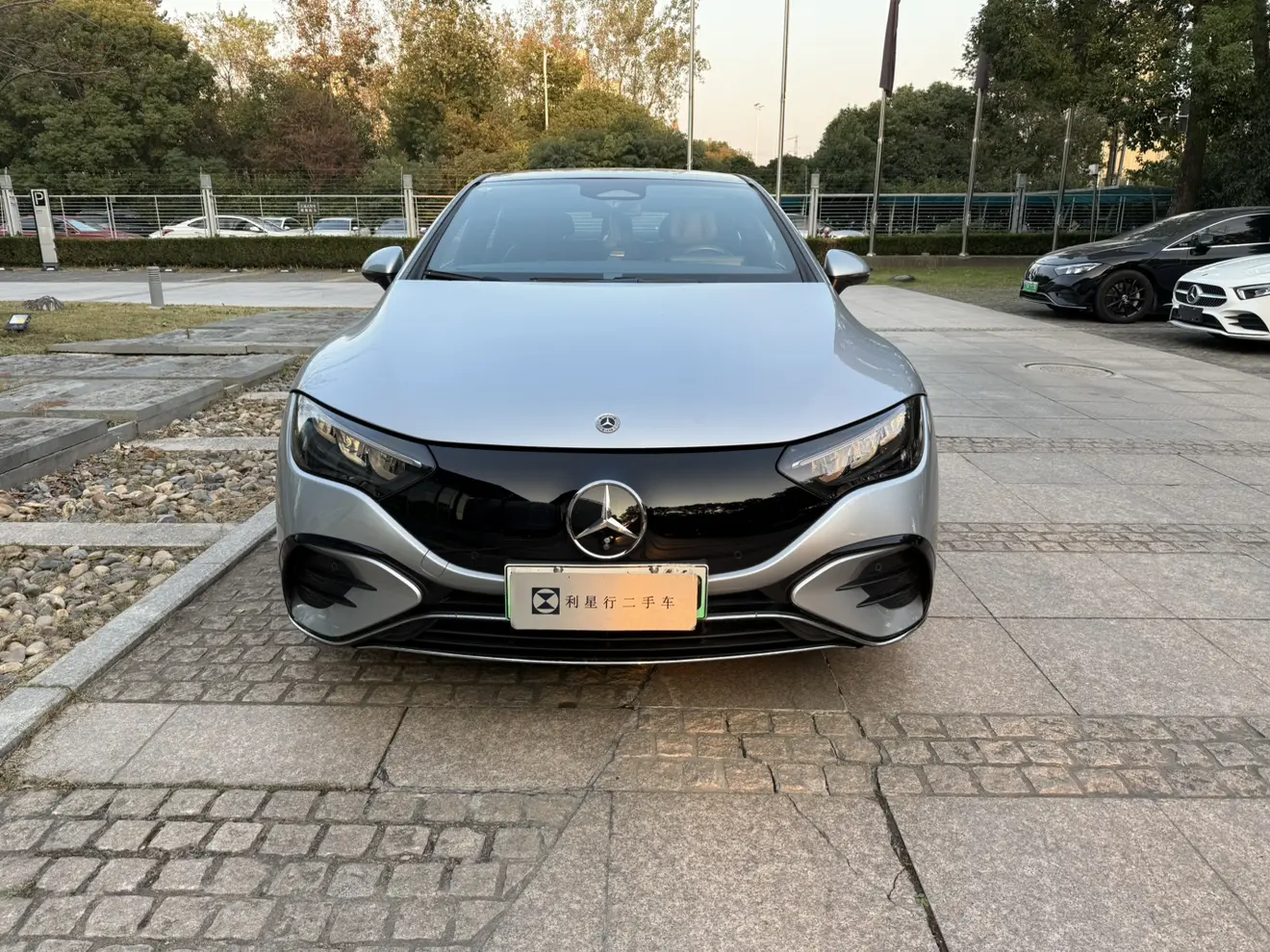 Mercedes-Benz EQE  из Китая