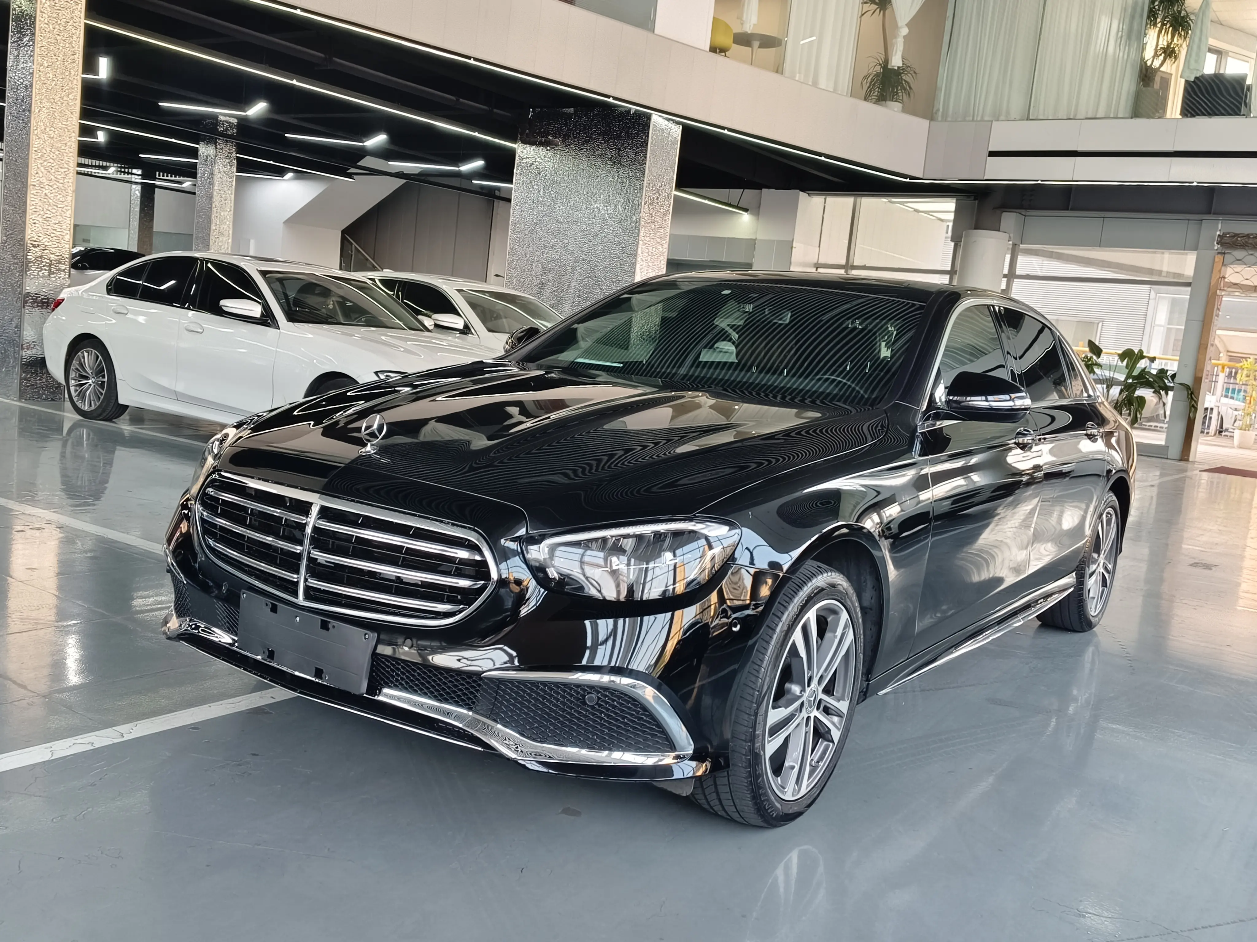 Mercedes-Benz E-Class  из Китая
