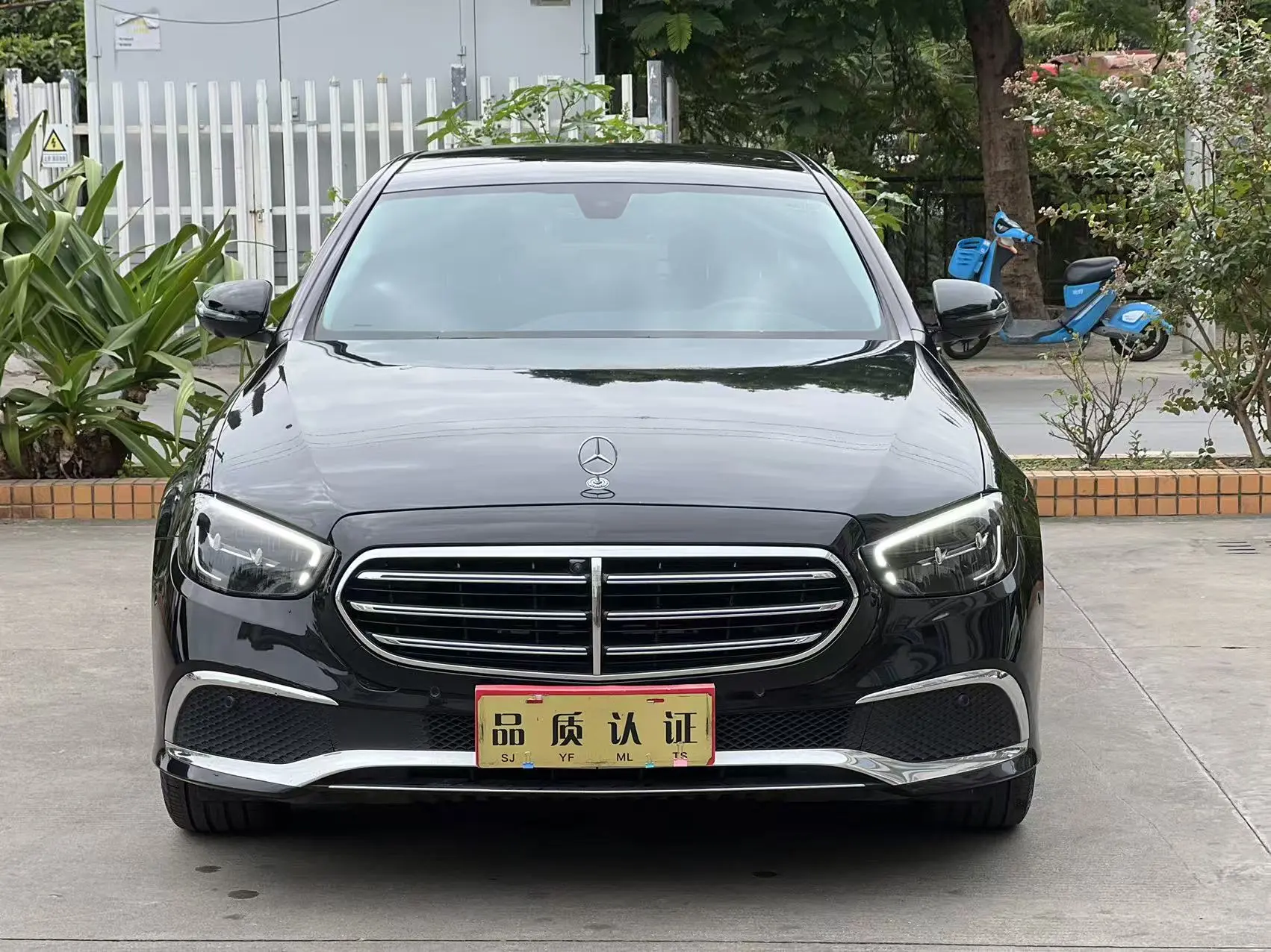 Mercedes-Benz E-Class  из Китая