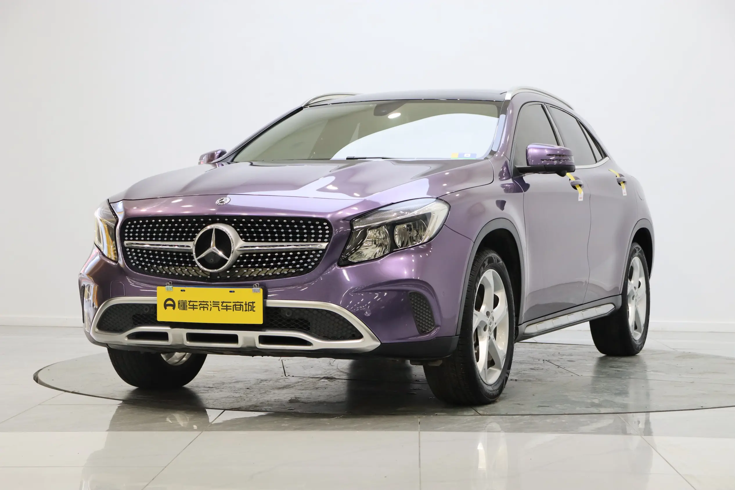 Mercedes-Benz GLA  из Китая