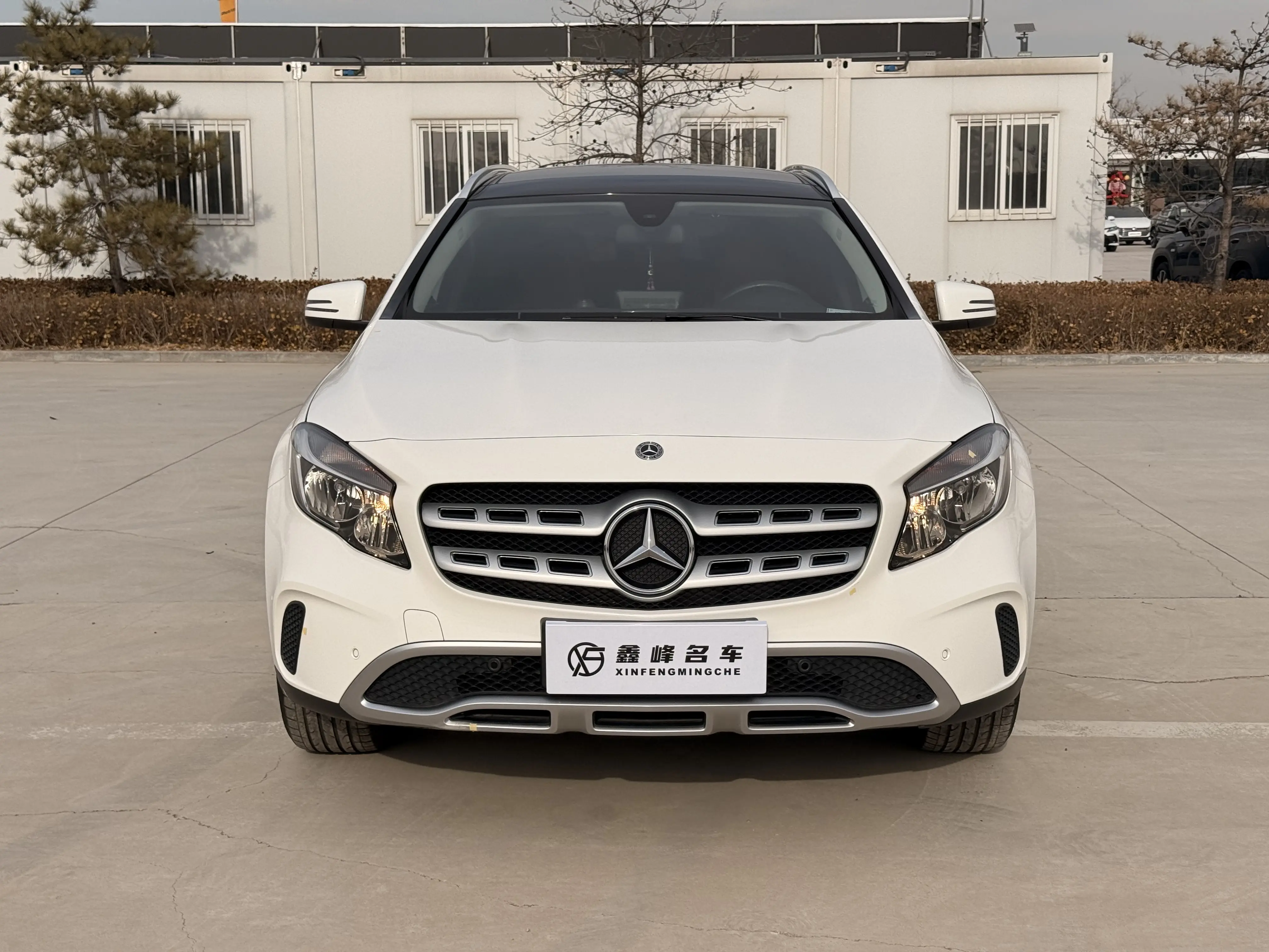 Mercedes-Benz GLA  из Китая