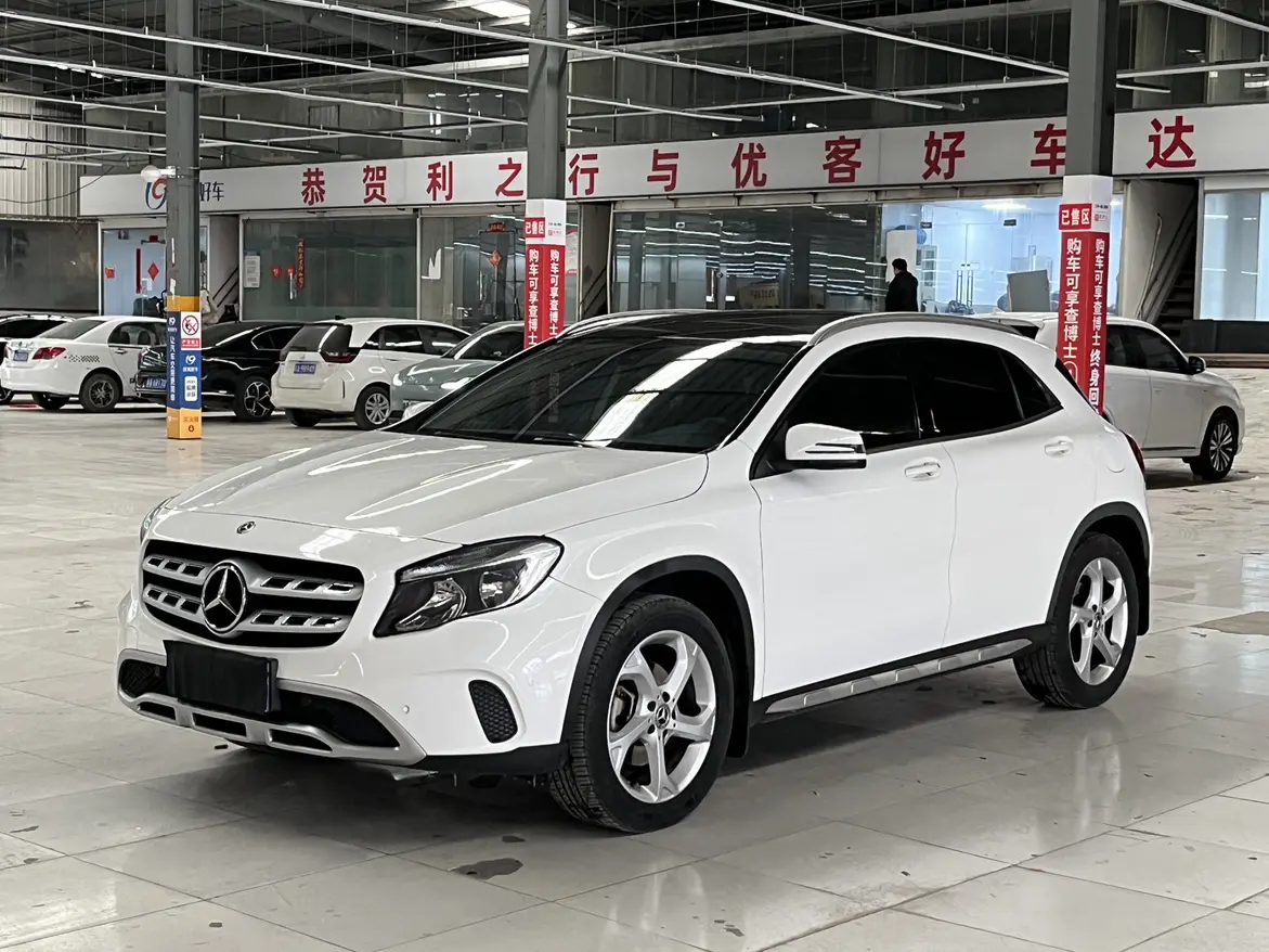 Mercedes-Benz GLA  из Китая
