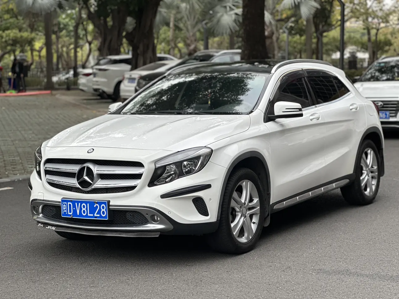 Mercedes-Benz GLA  из Китая