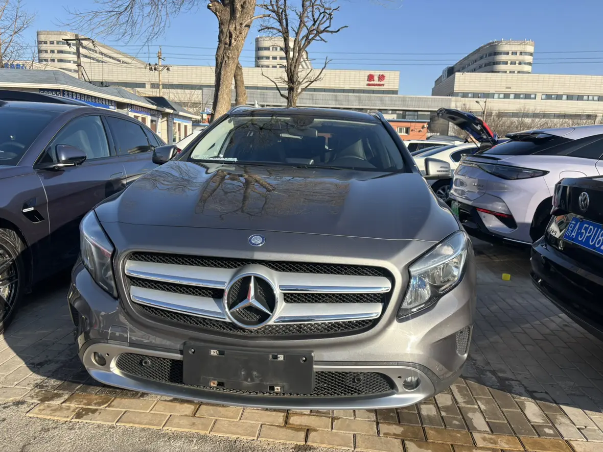Mercedes-Benz GLA  из Китая
