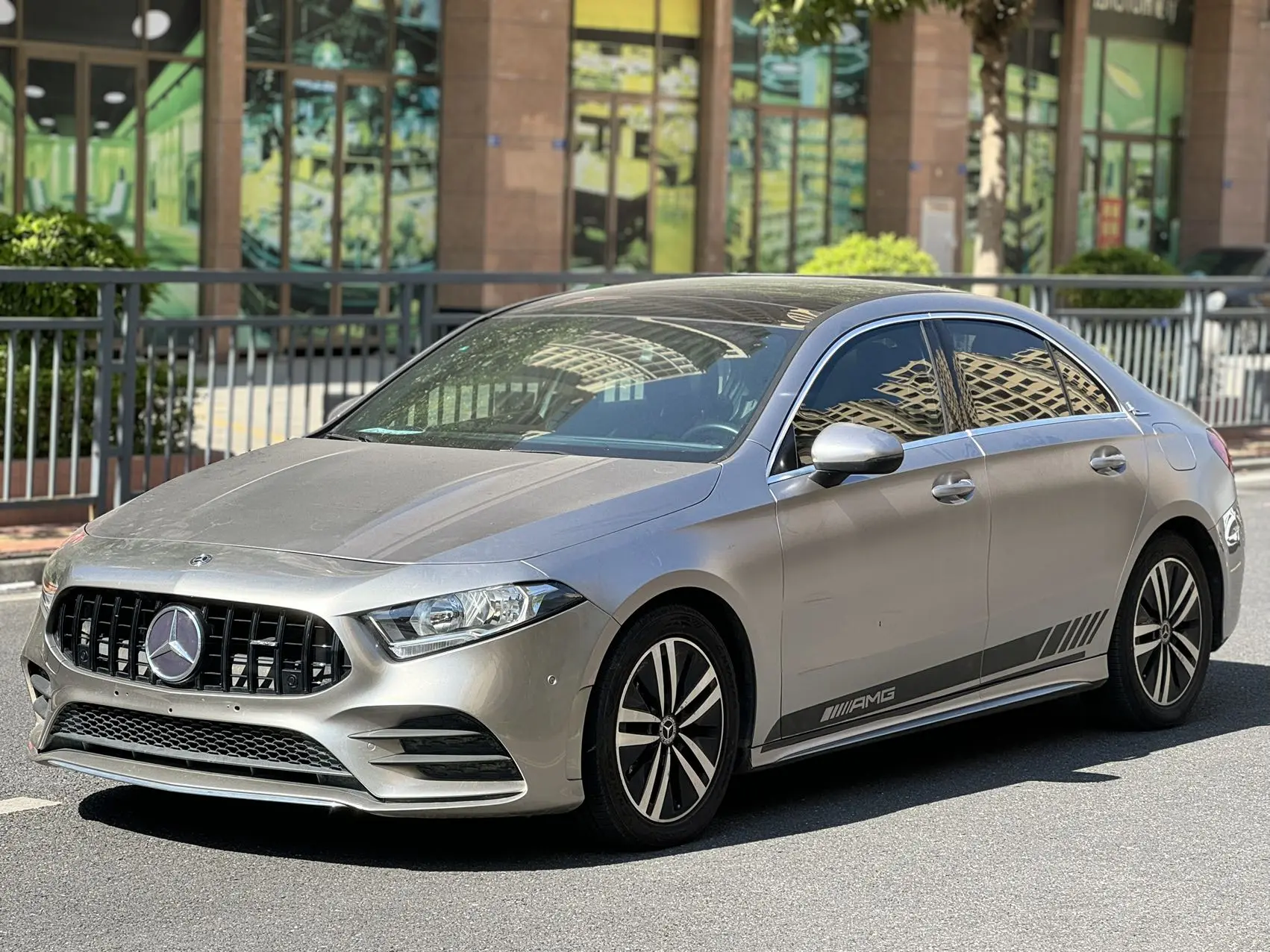 Mercedes-Benz Mercedes Benz A Class  из Китая