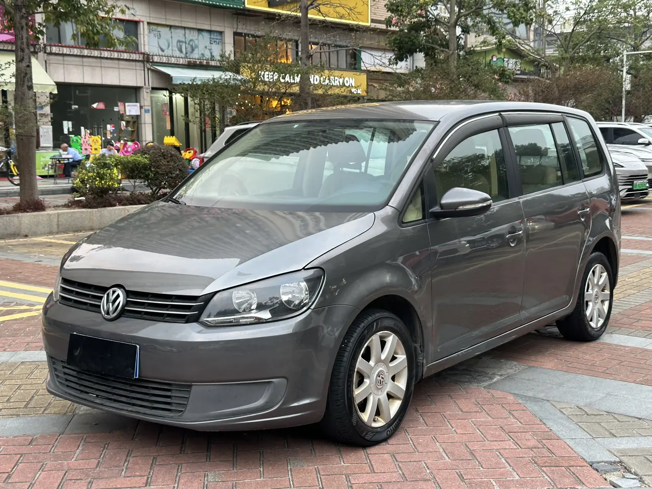 Volkswagen Touran  из Китая