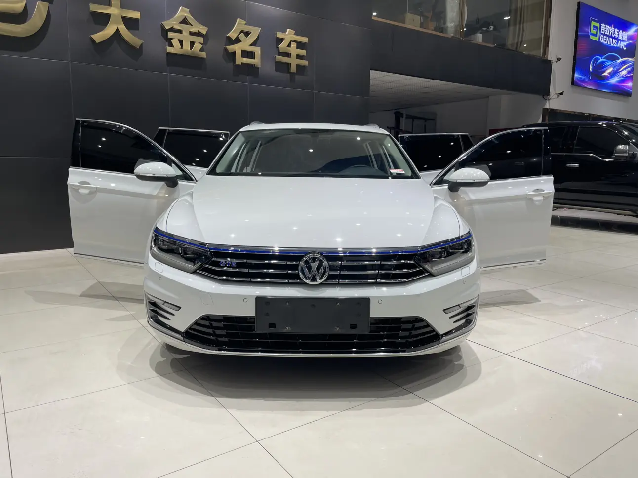 Volkswagen Weilan PHEV  из Китая