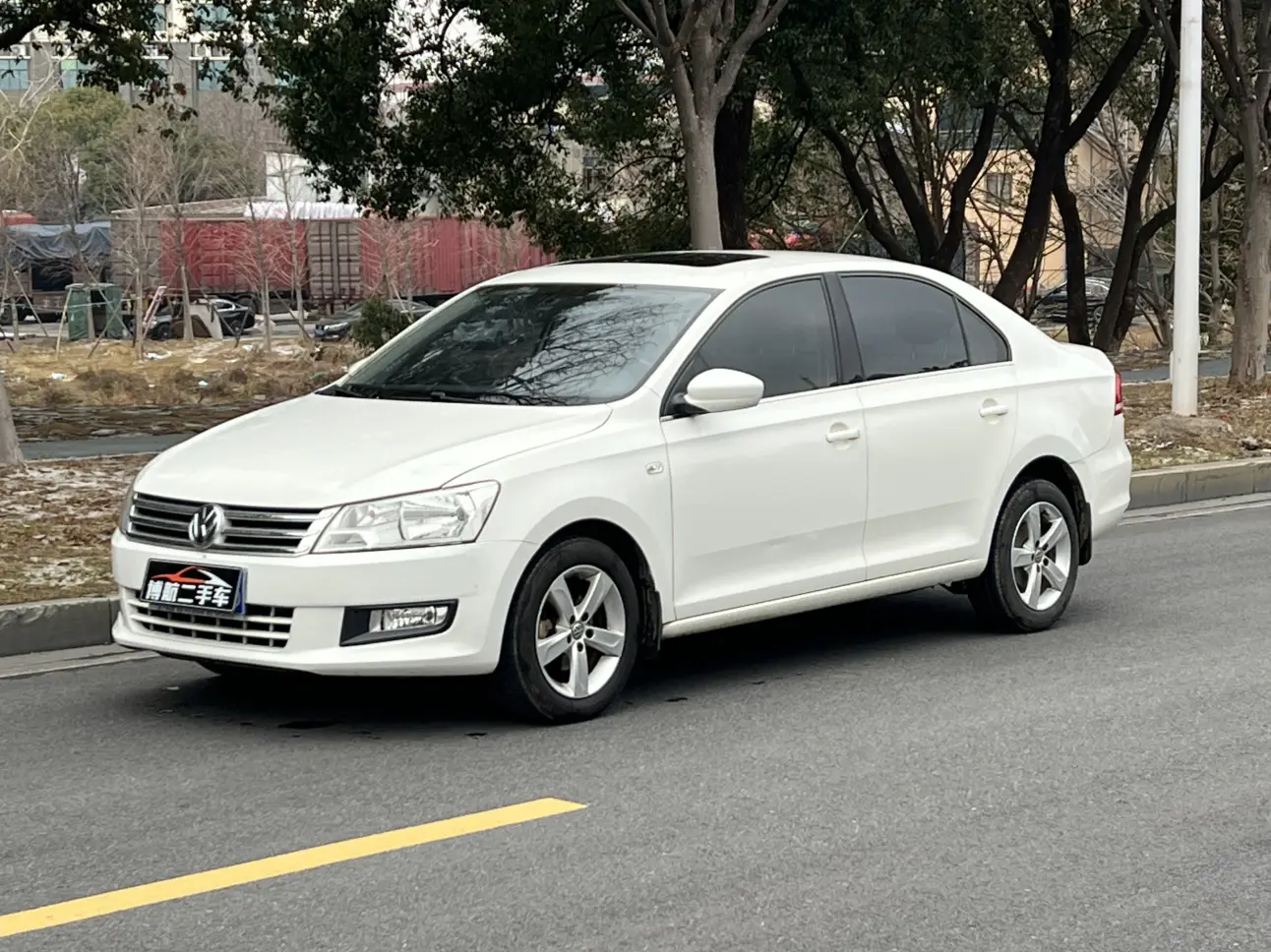 Volkswagen Santana  из Китая