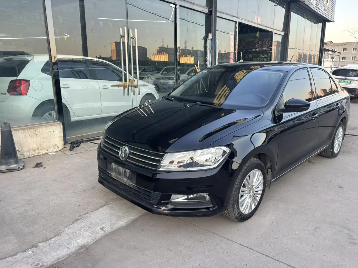 Volkswagen Santana  из Китая