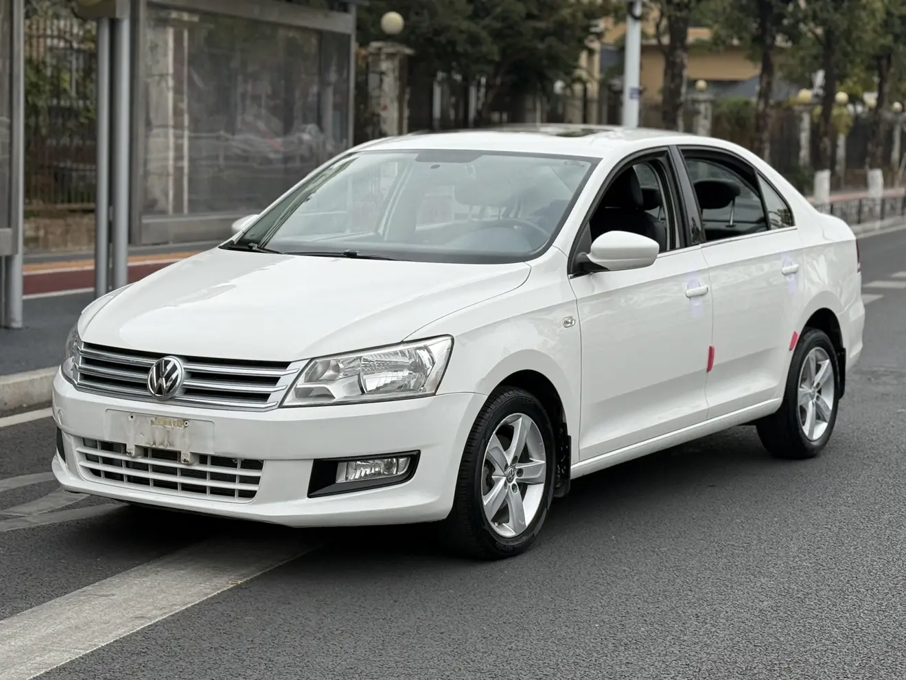 Volkswagen Santana  из Китая