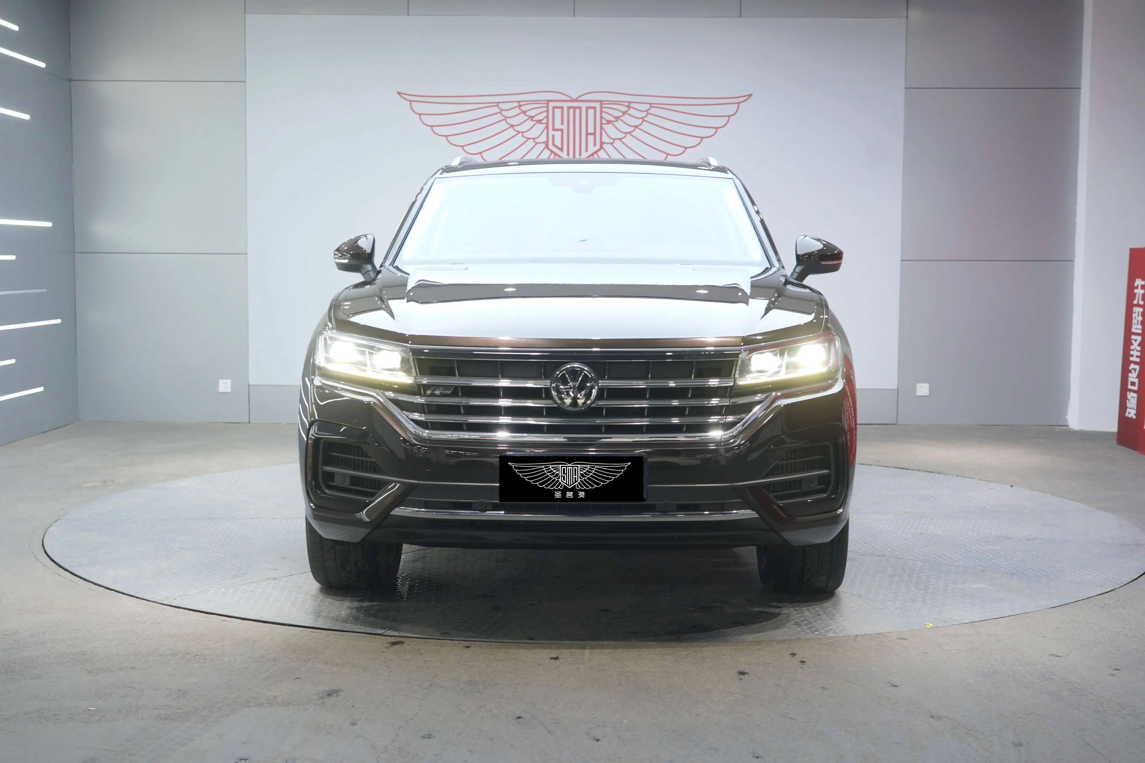 Volkswagen Touareg  из Китая