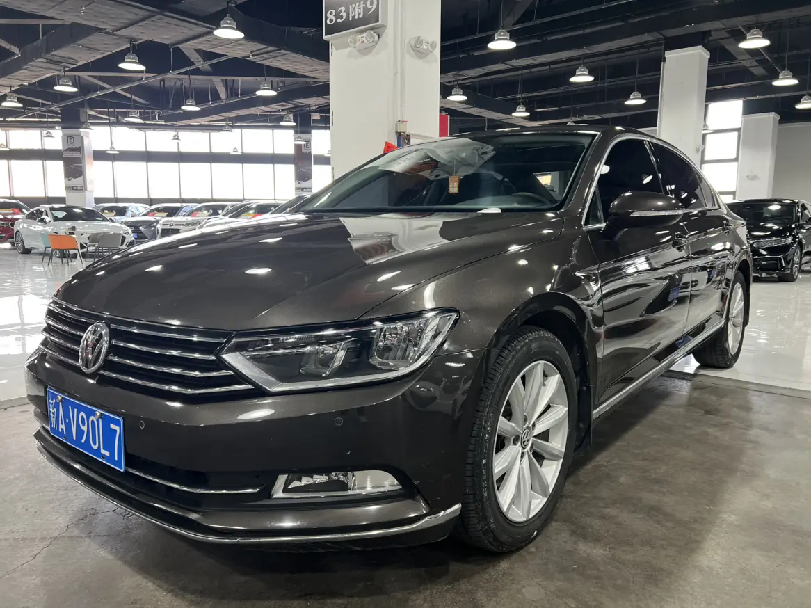 Volkswagen Magotan  из Китая