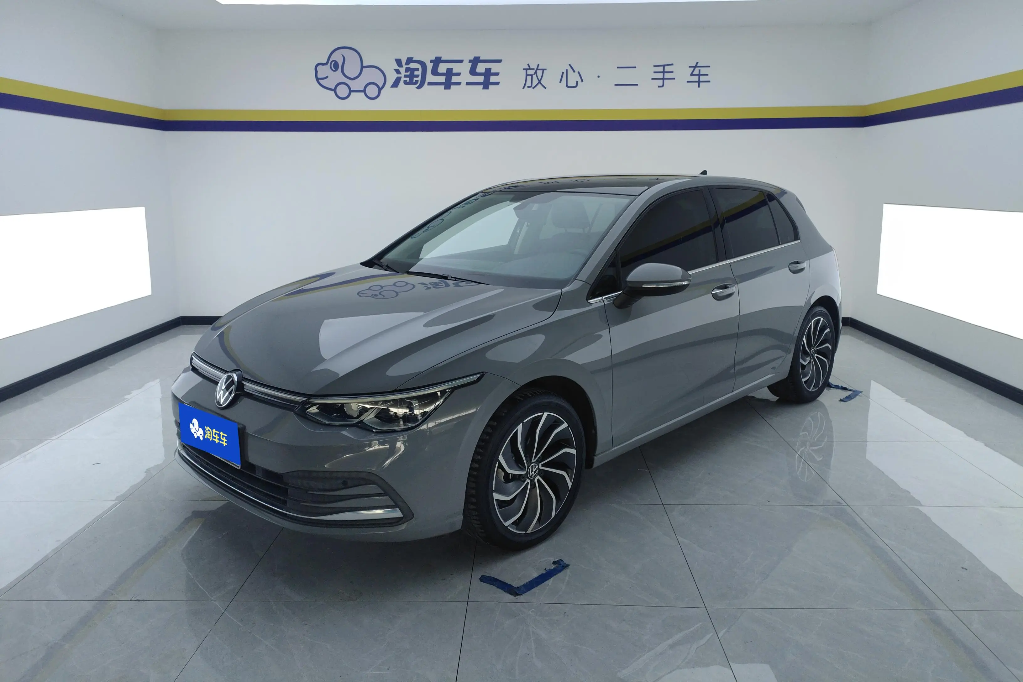 Volkswagen Golf  из Китая