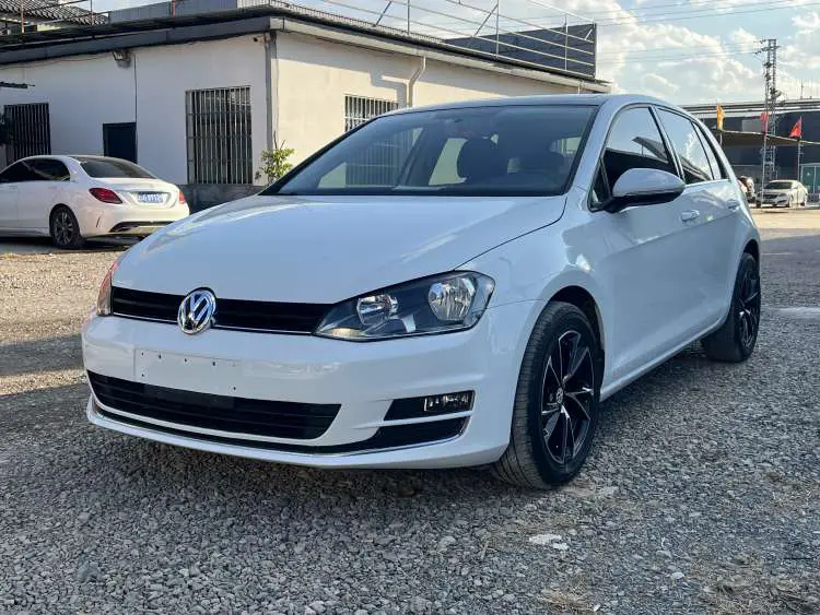 Volkswagen Golf  из Китая