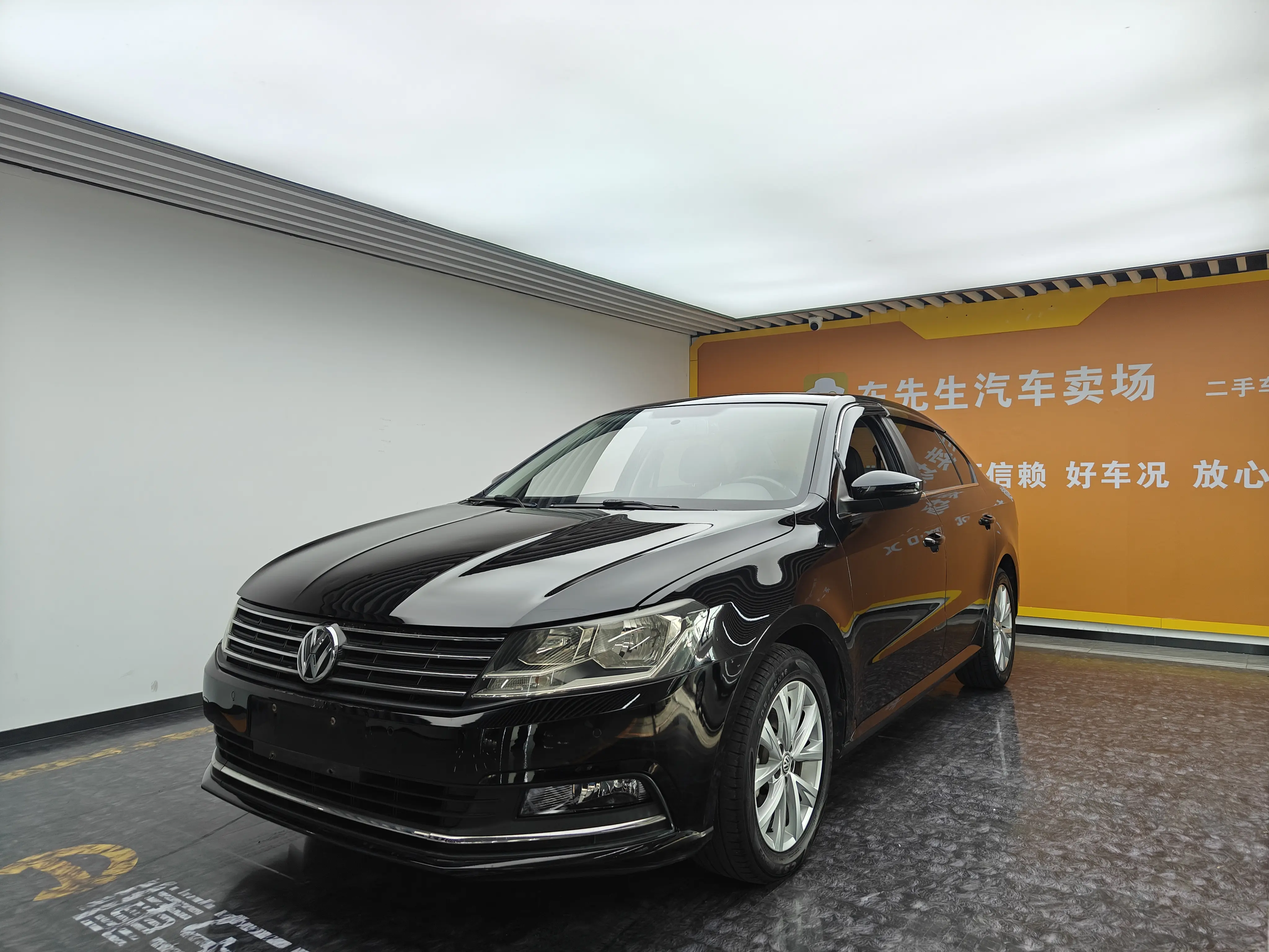 Volkswagen Lavida  из Китая