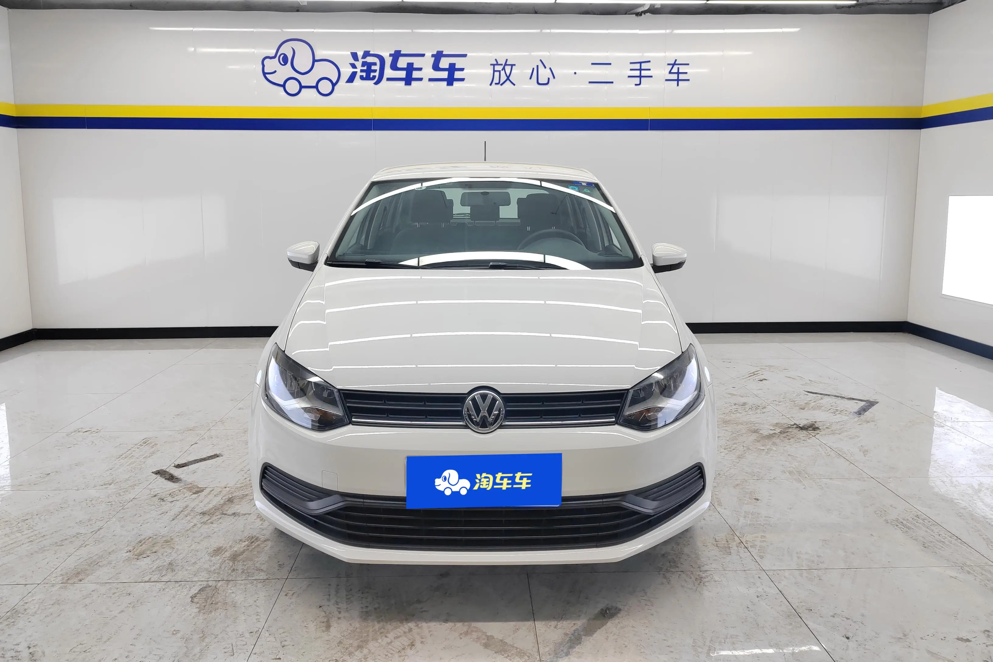Volkswagen Polo  из Китая