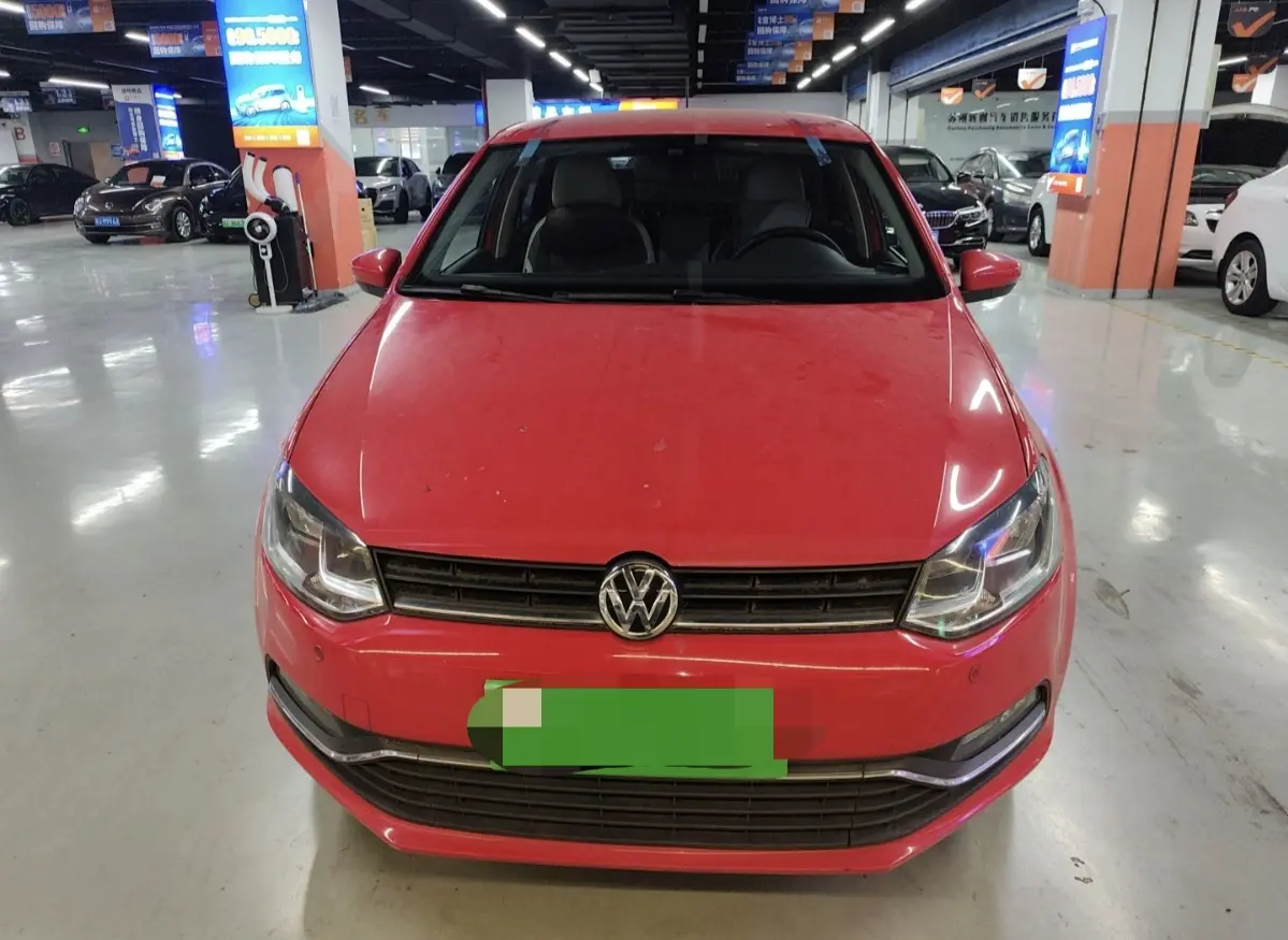 Volkswagen Polo  из Китая