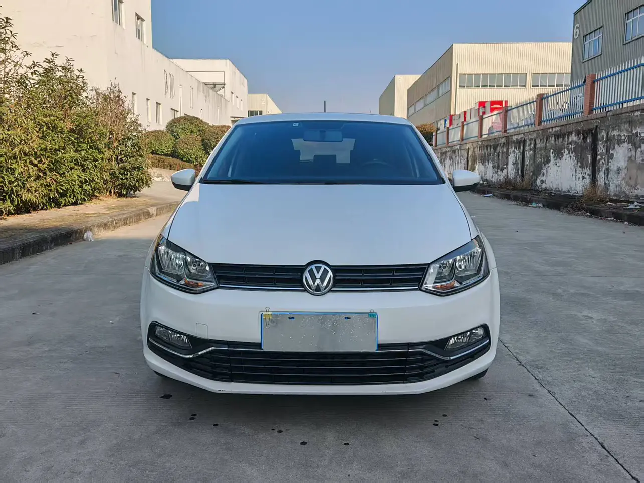 Volkswagen Polo  из Китая