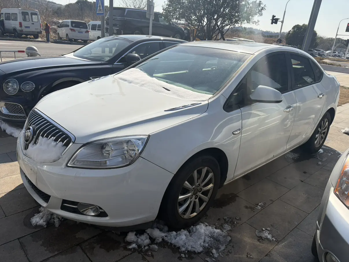 Buick Yinglang  из Китая