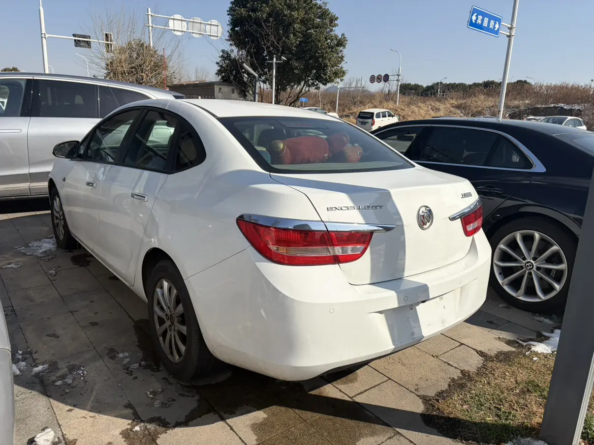 Buick Yinglang  из Китая