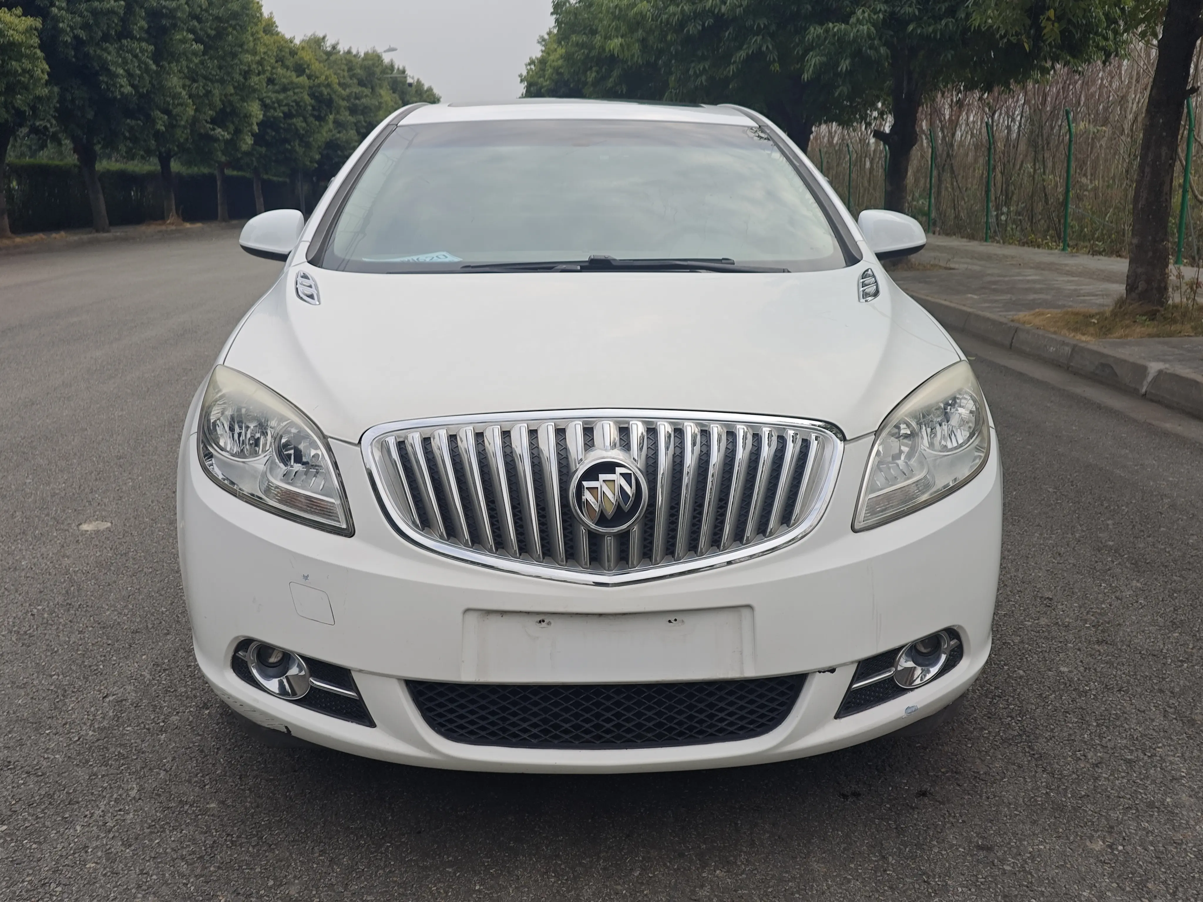 Buick Yinglang  из Китая